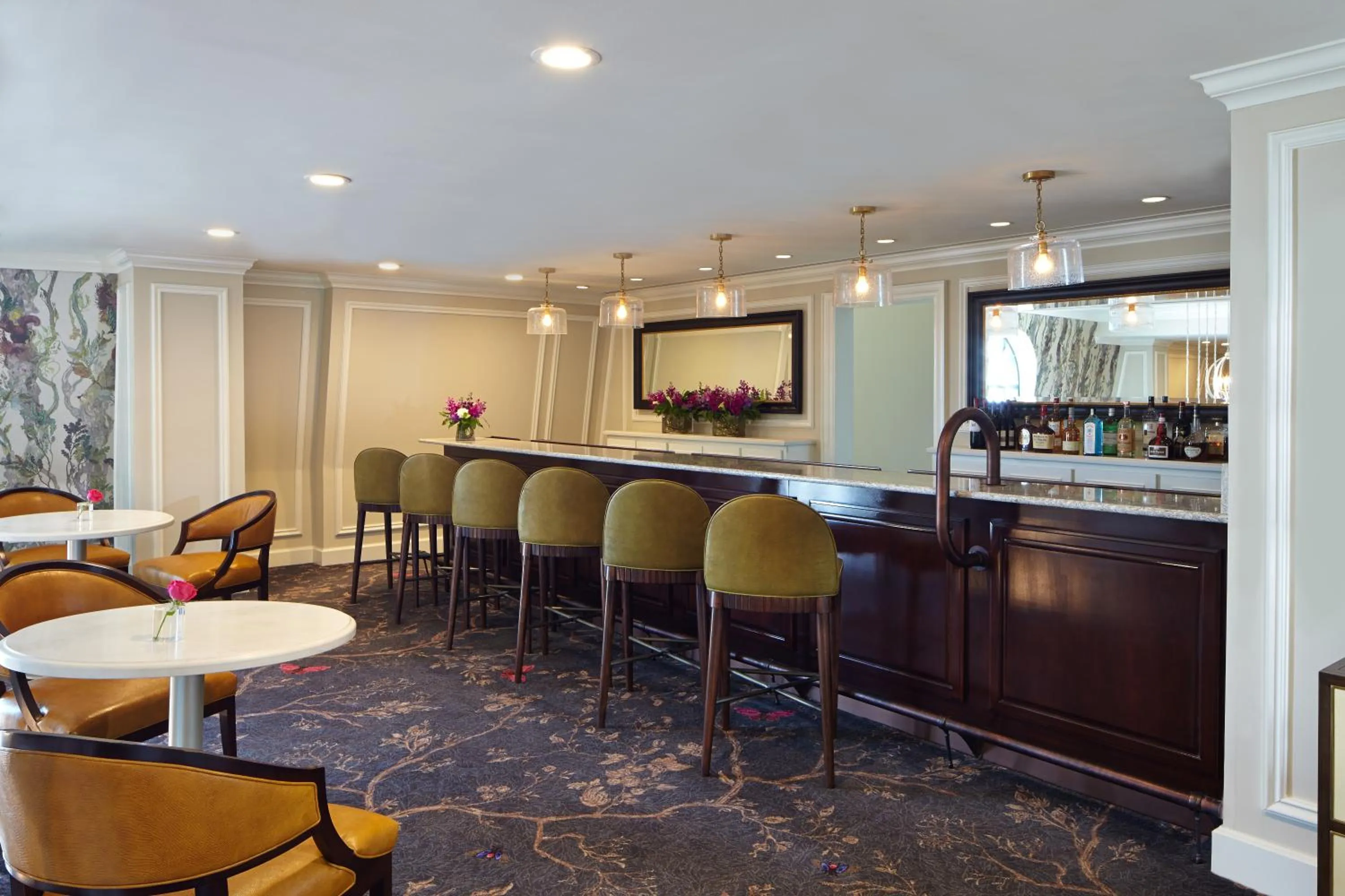 Lounge or bar in The Charleston Place