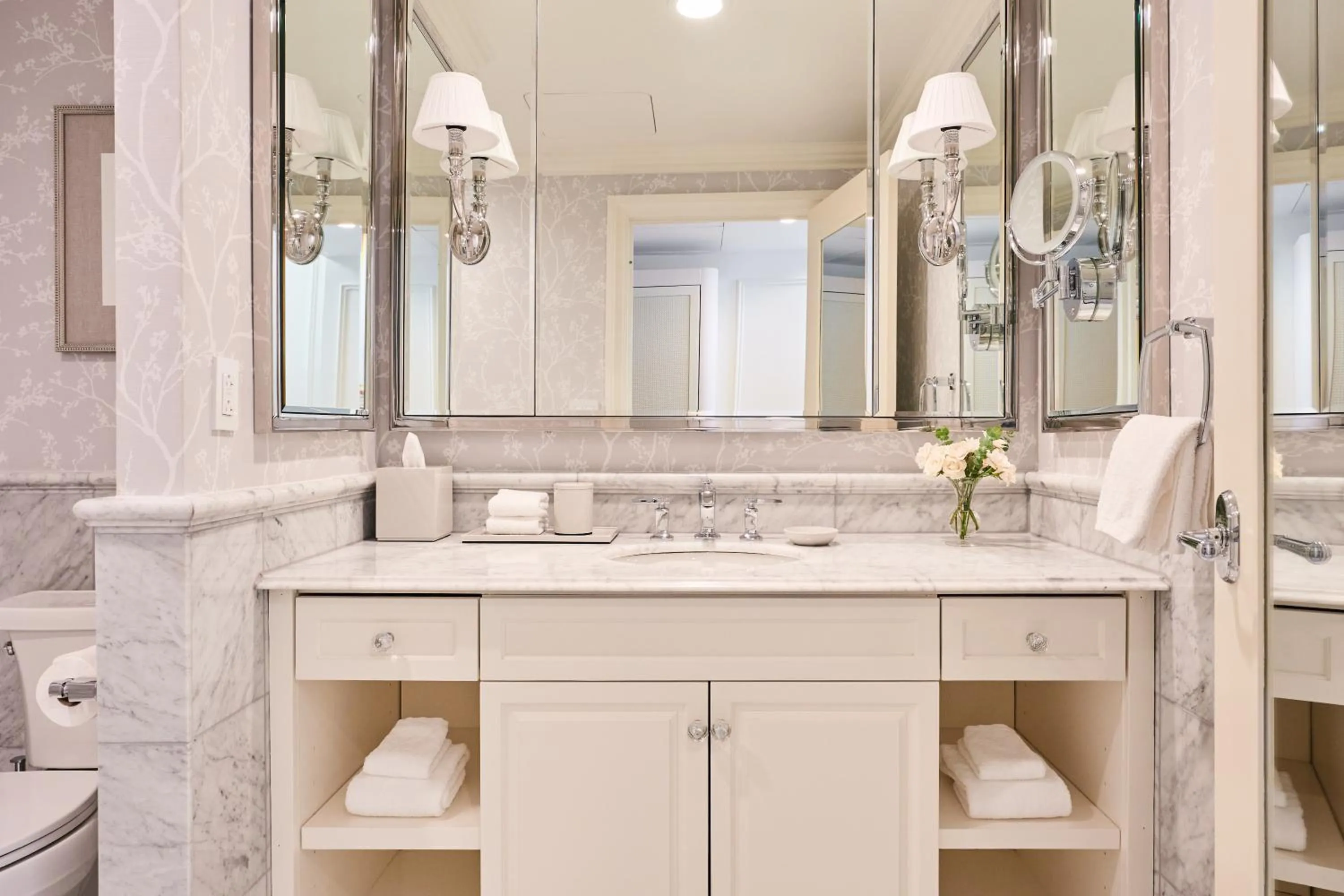 Bathroom in The Charleston Place