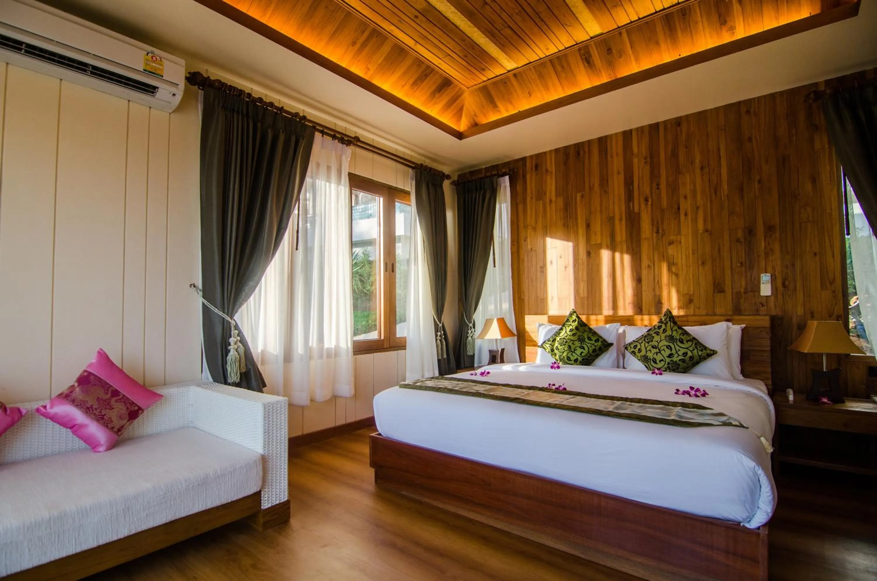 Bedroom, Bed in Koh Yao Yai Hillside Resort