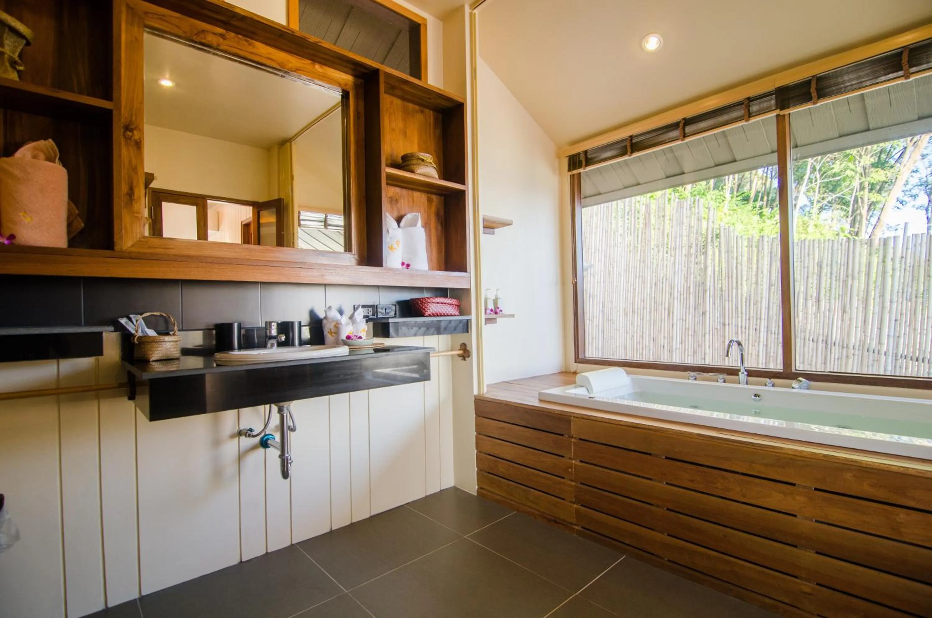 Bathroom in Koh Yao Yai Hillside Resort