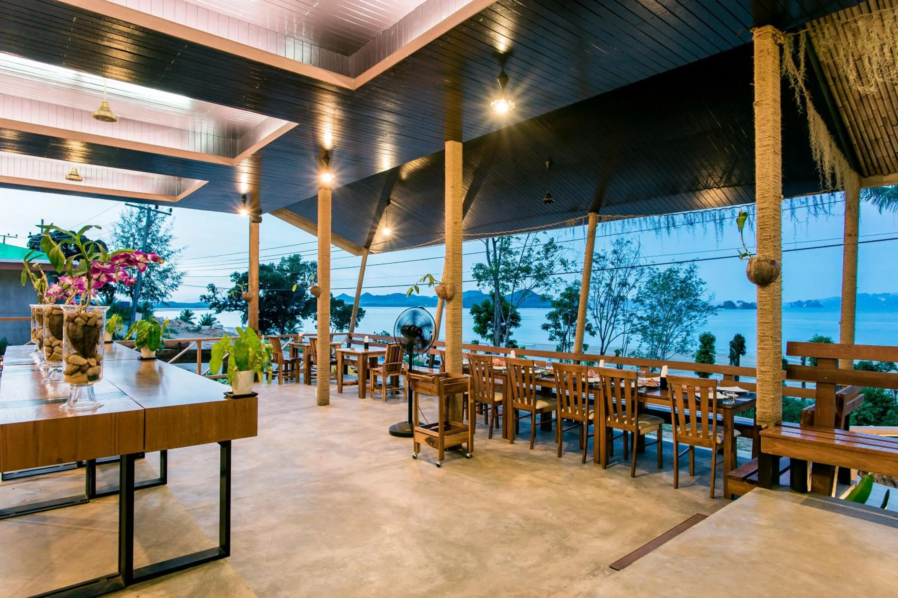 Restaurant/places to eat in Koh Yao Yai Hillside Resort