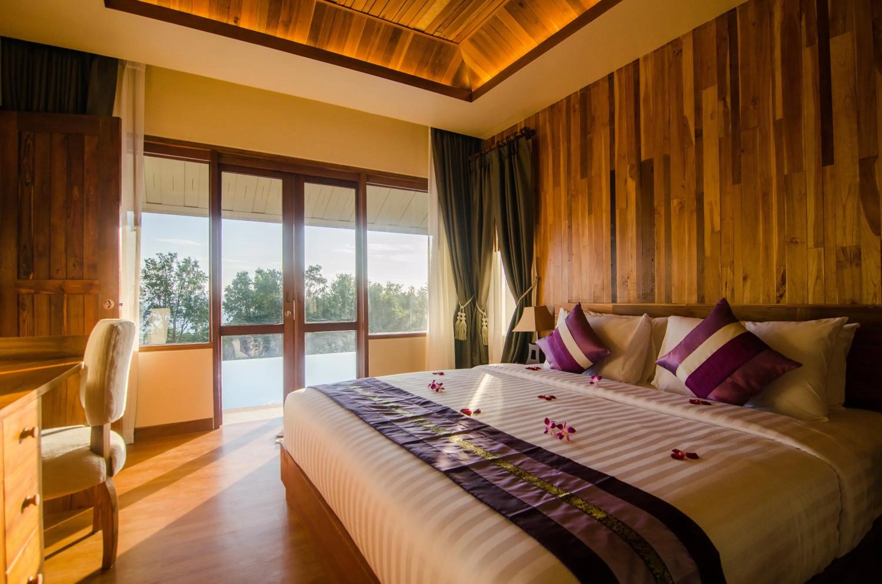 Bedroom, Bed in Koh Yao Yai Hillside Resort
