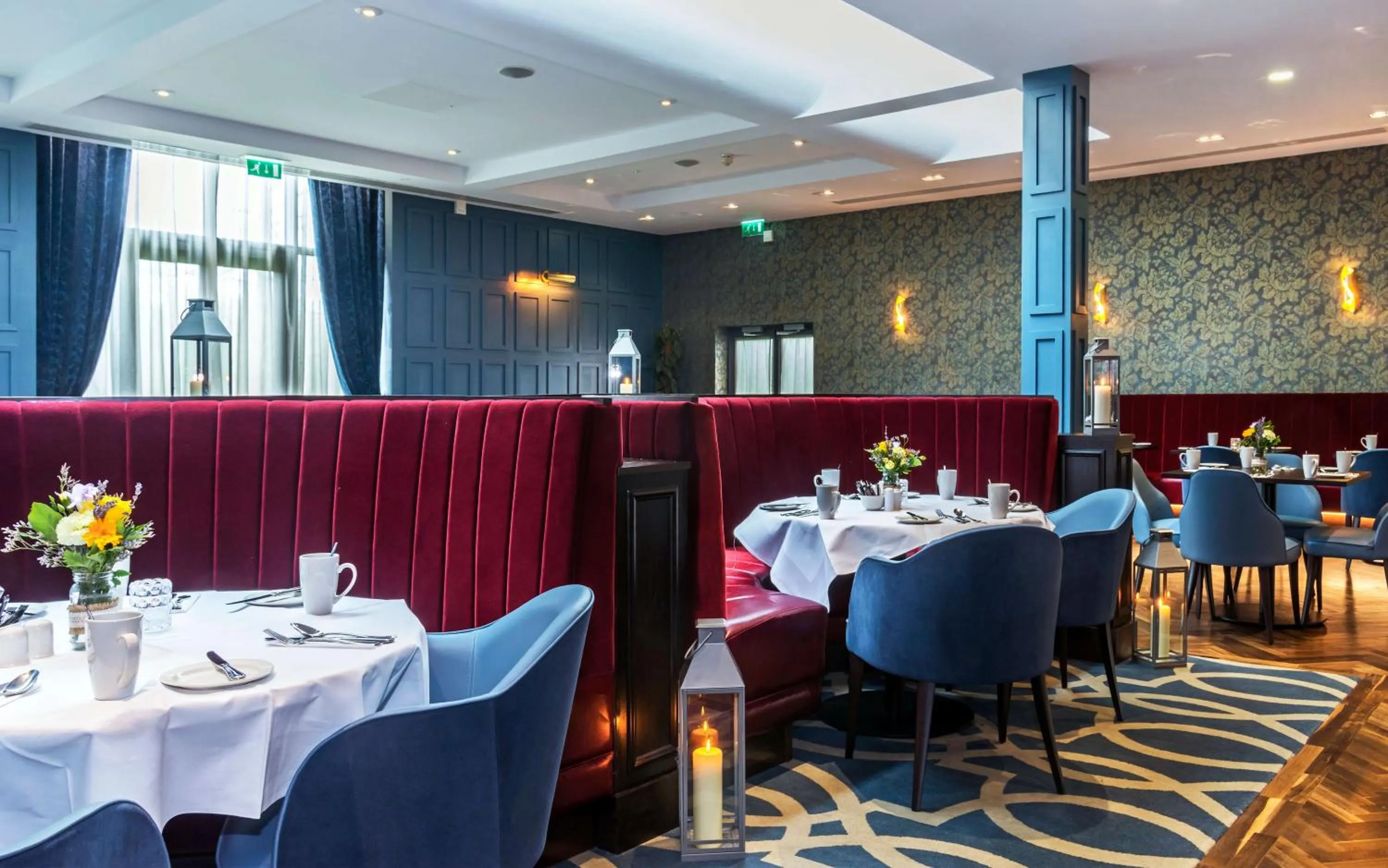 Restaurant/places to eat in CityNorth Hotel & Conference Centre