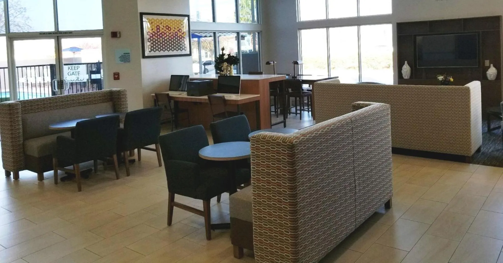 Property building in Holiday Inn Express Madera by IHG