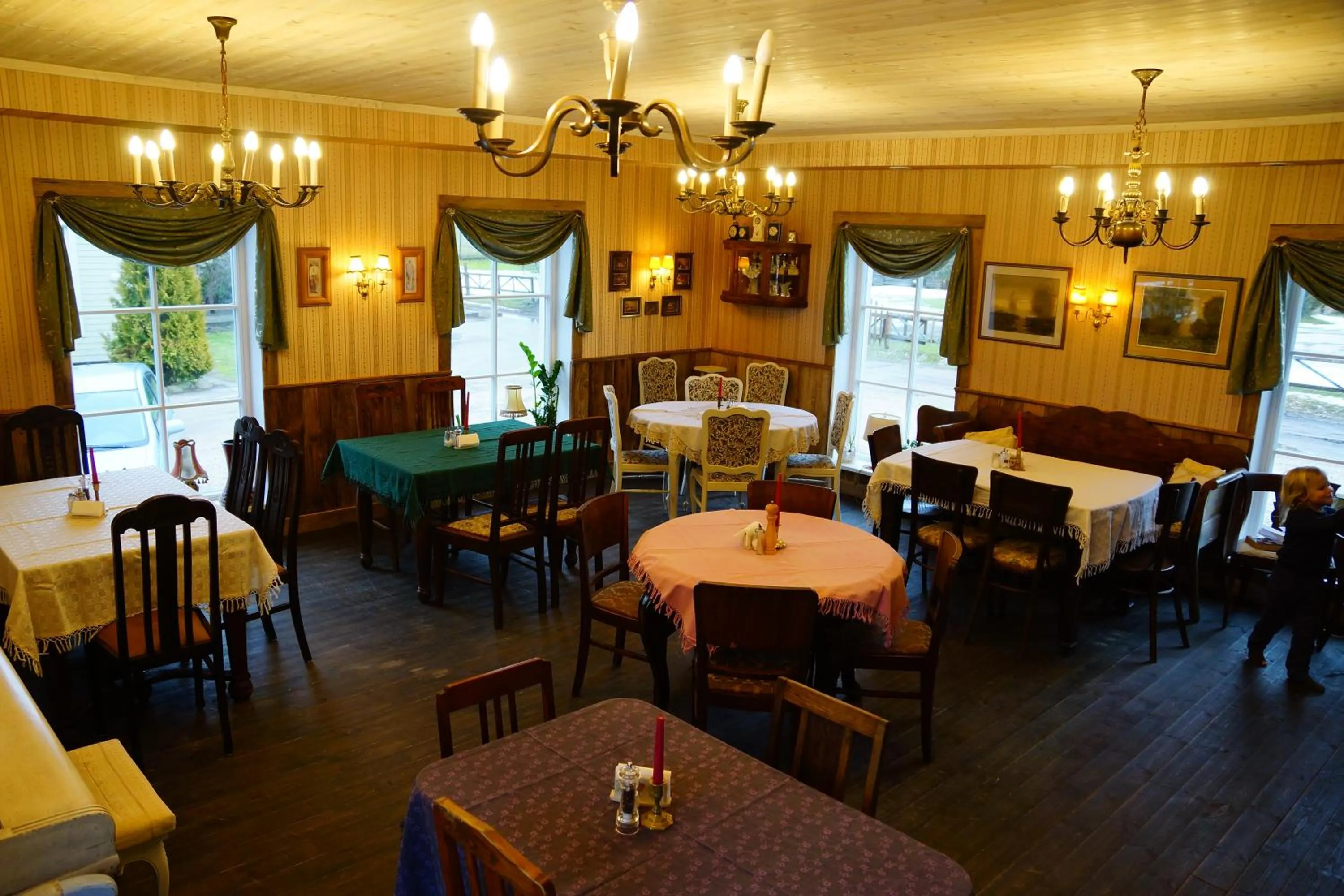 Restaurant/places to eat in Labanoras