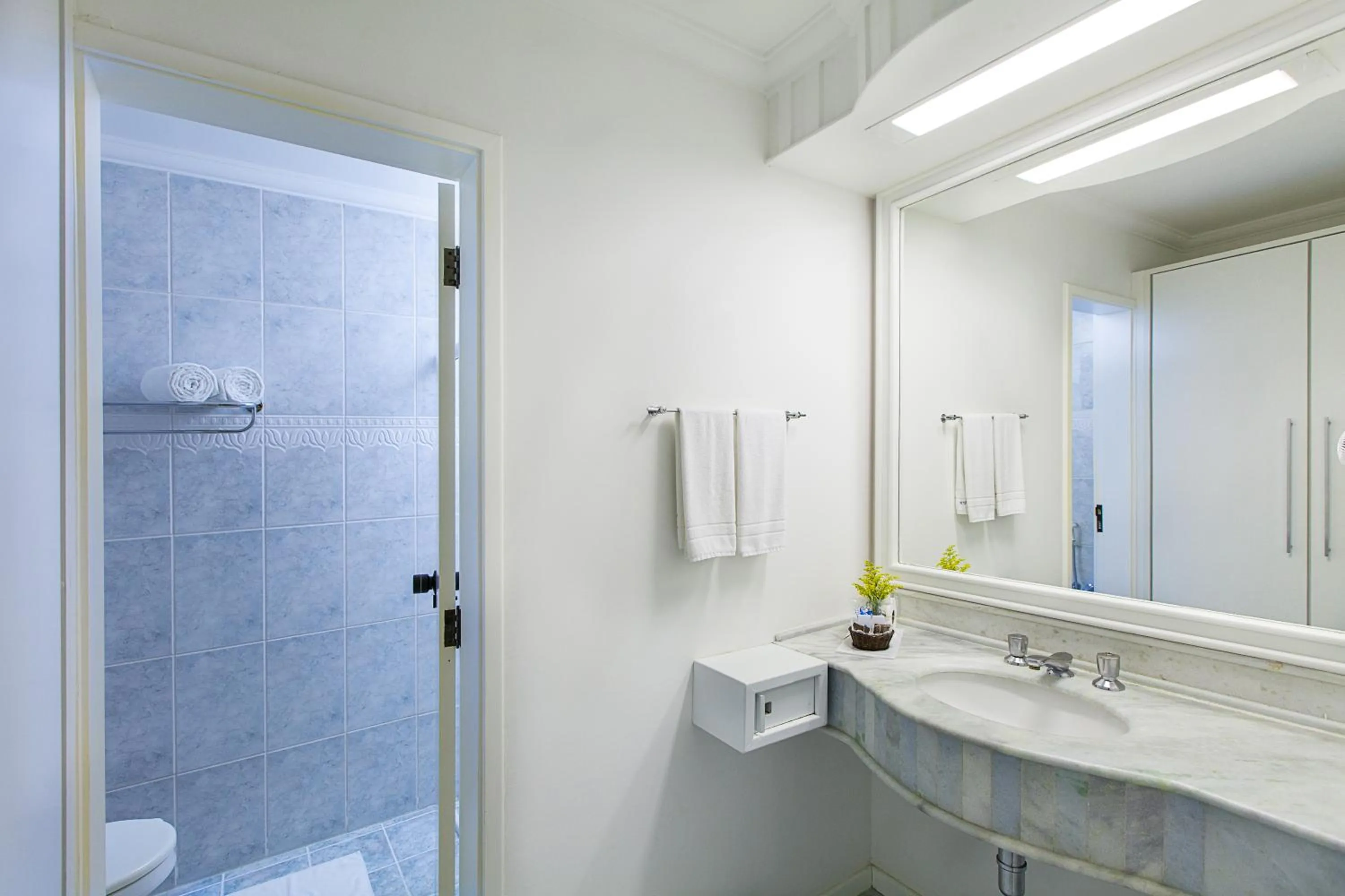 Bathroom in Hotel D'sintra