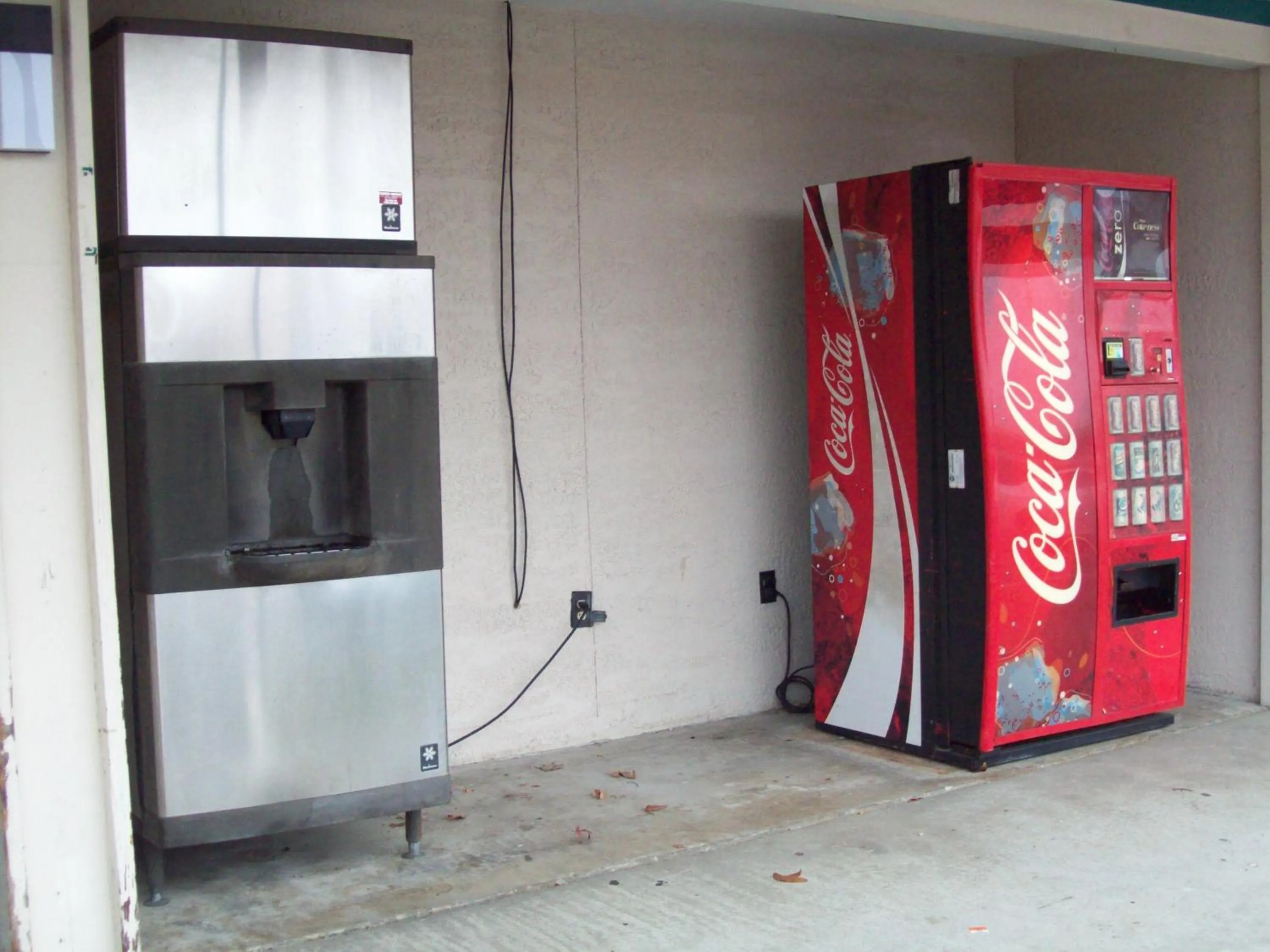 Decorative detail in Relax Inn Savannah