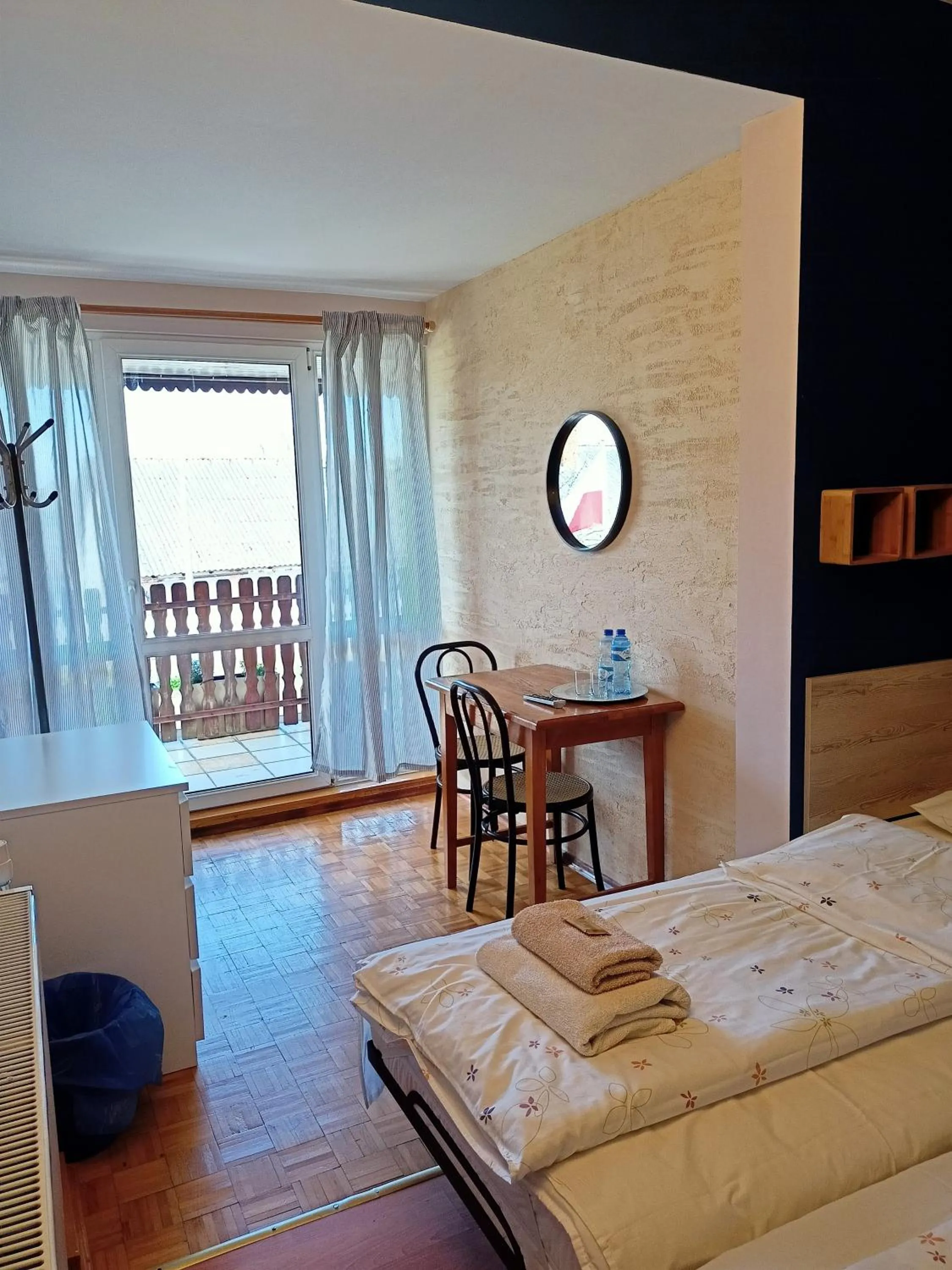 Photo of the whole room in Hotelik Krakowiak