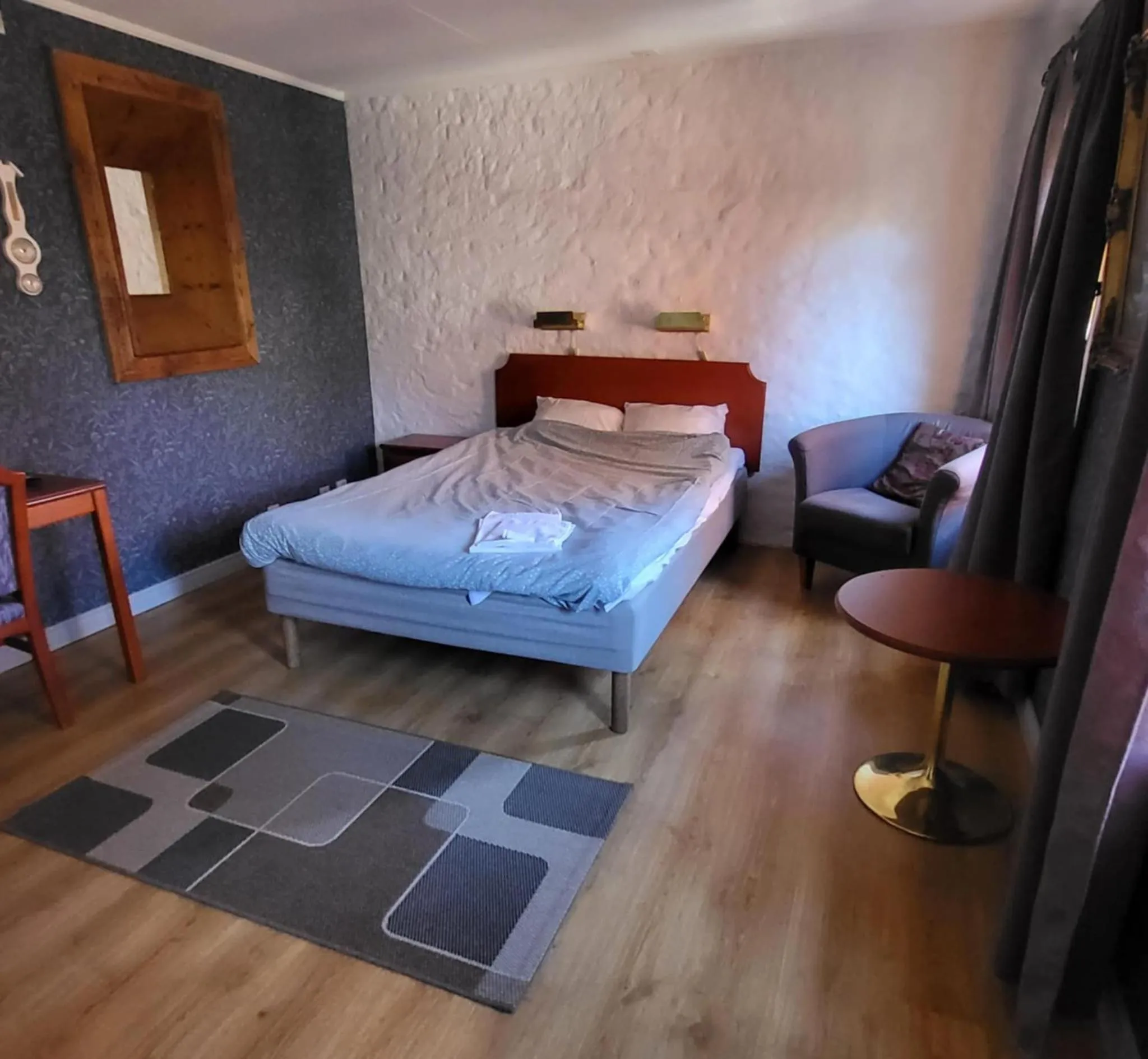 Bed in Hotell Mikaelsgården