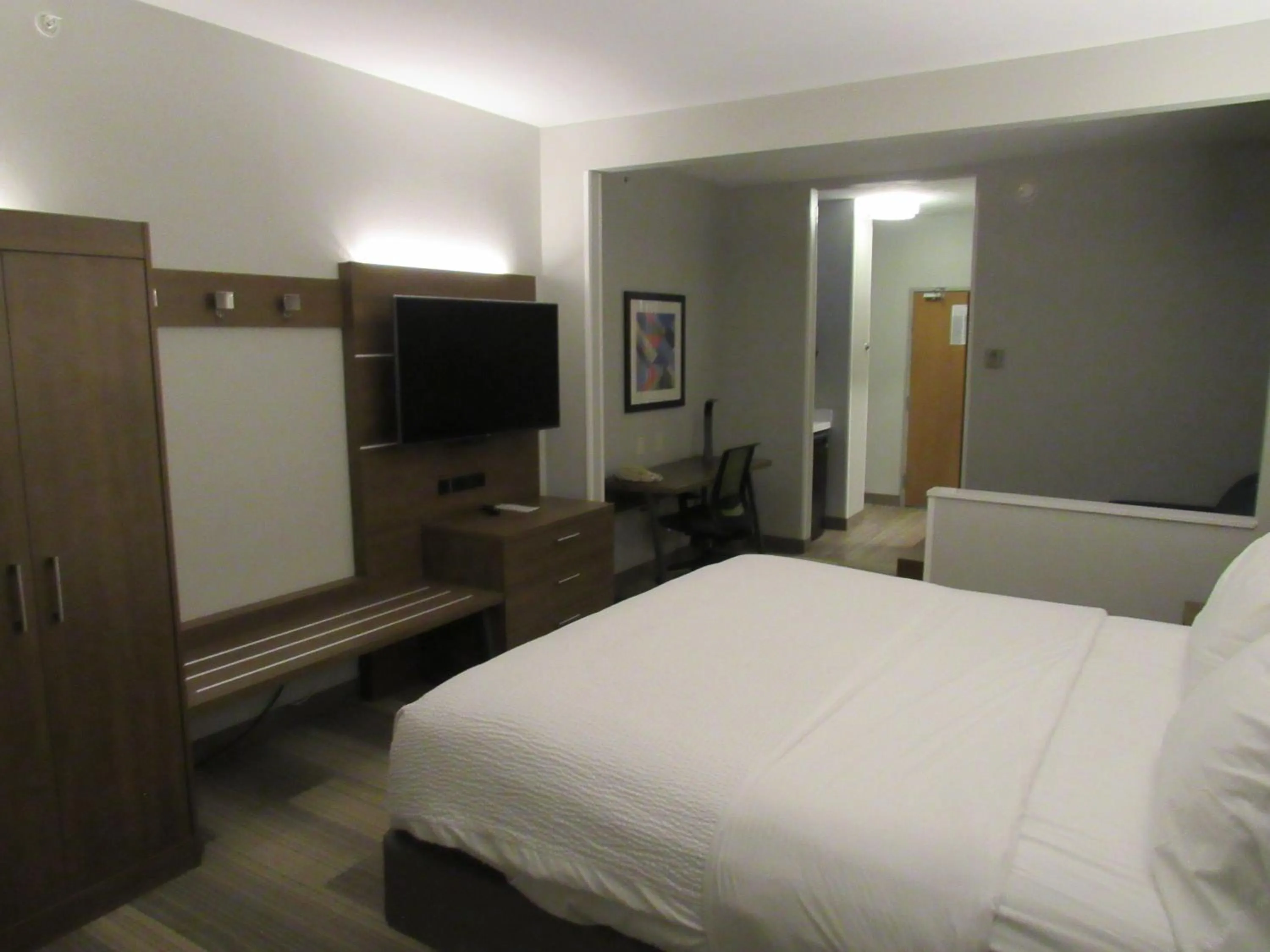 Bedroom, Bed in Holiday Inn Express Hotel & Suites Lincoln South by IHG