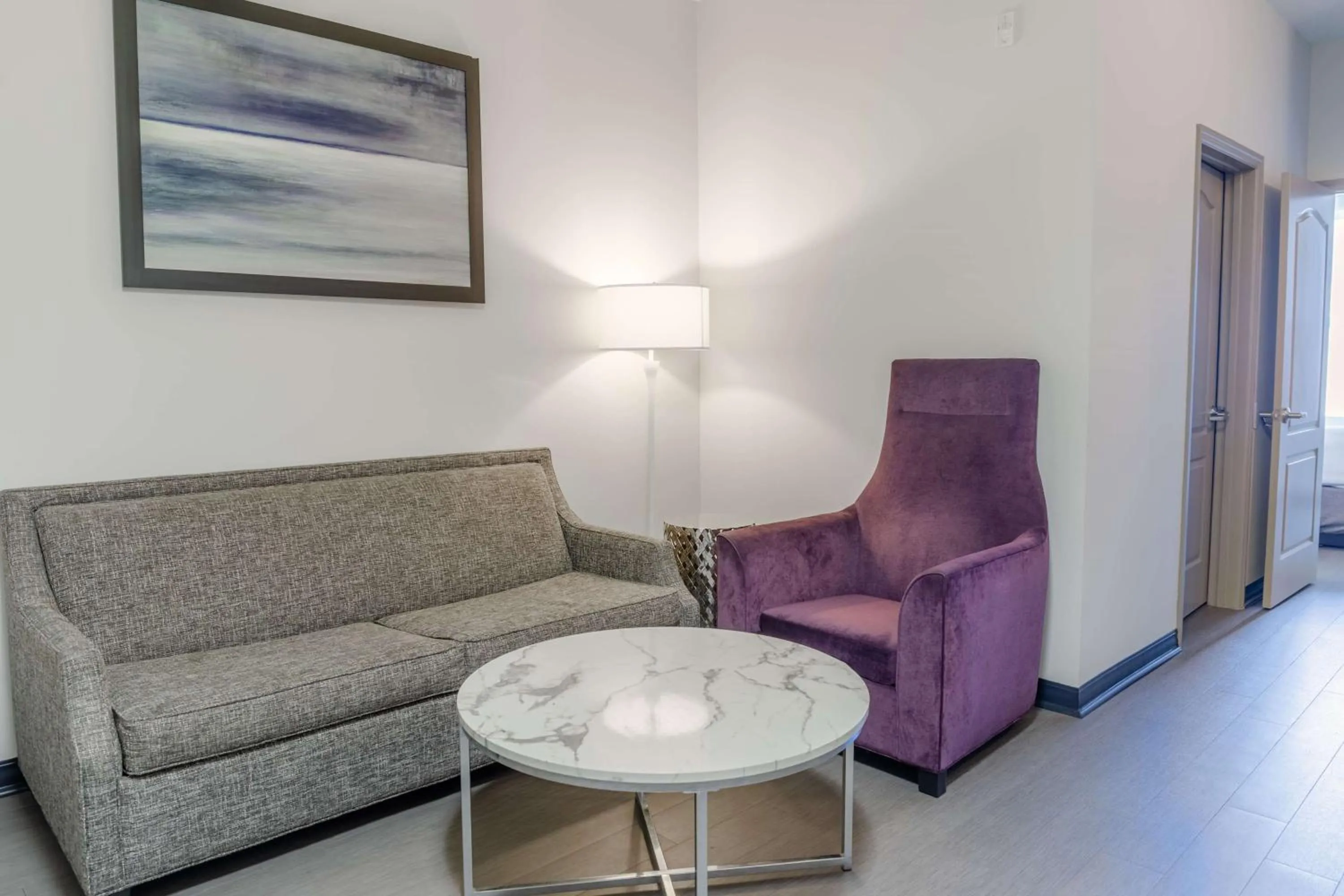 Photo of the whole room in TRYP by Wyndham Savannah