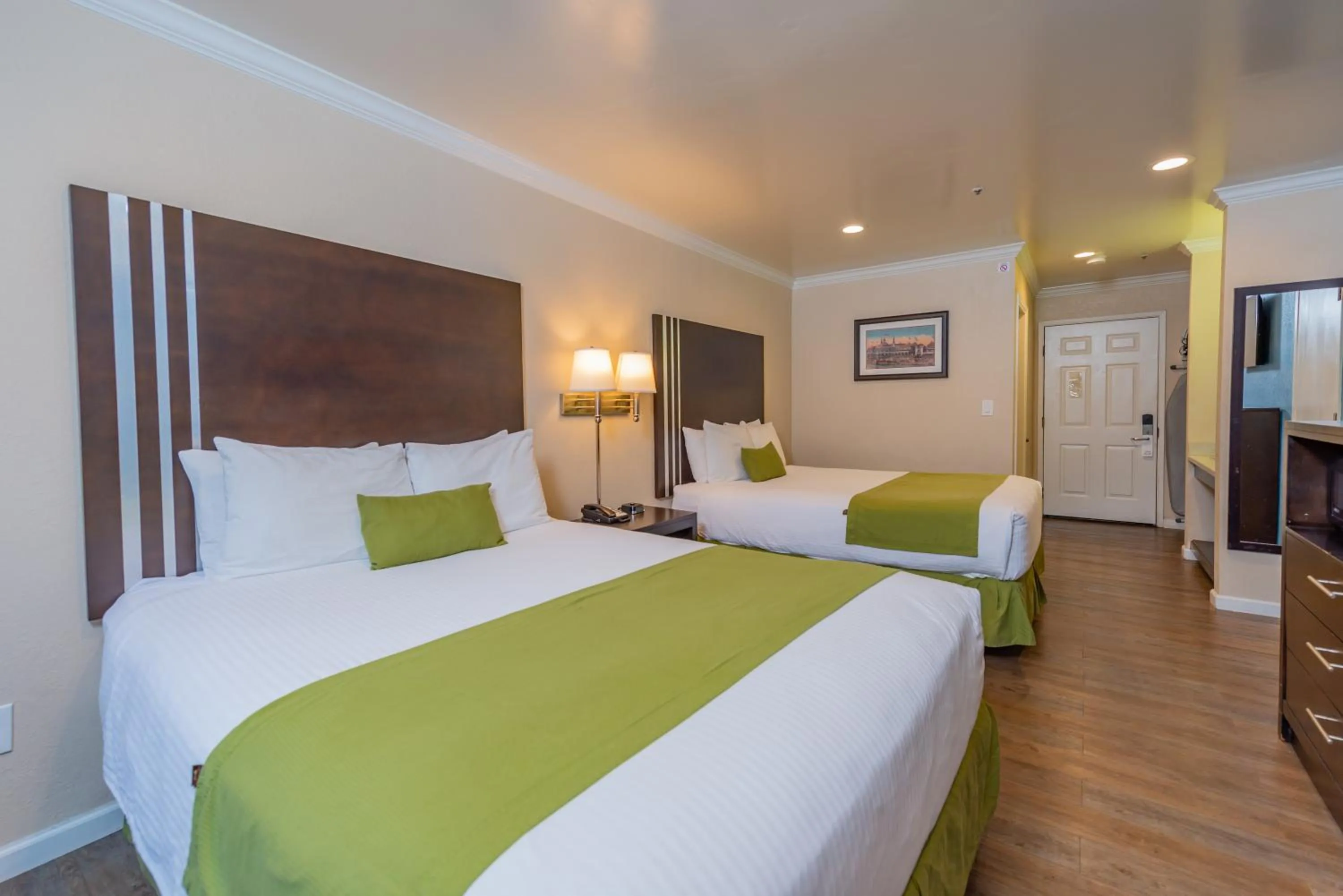 Bed in Ocean Pacific Lodge