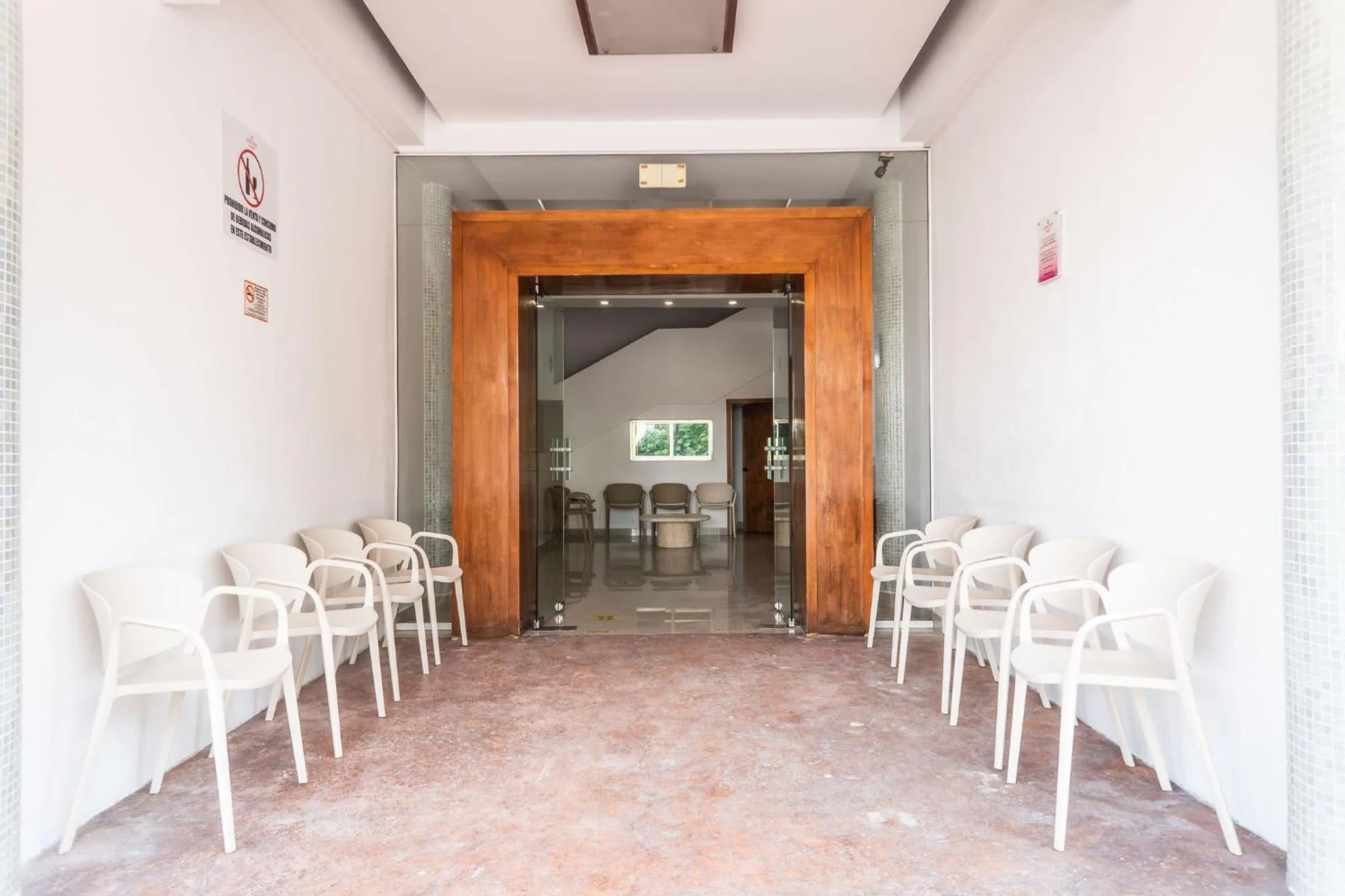 Facade/entrance in Suites Gaby Cancun