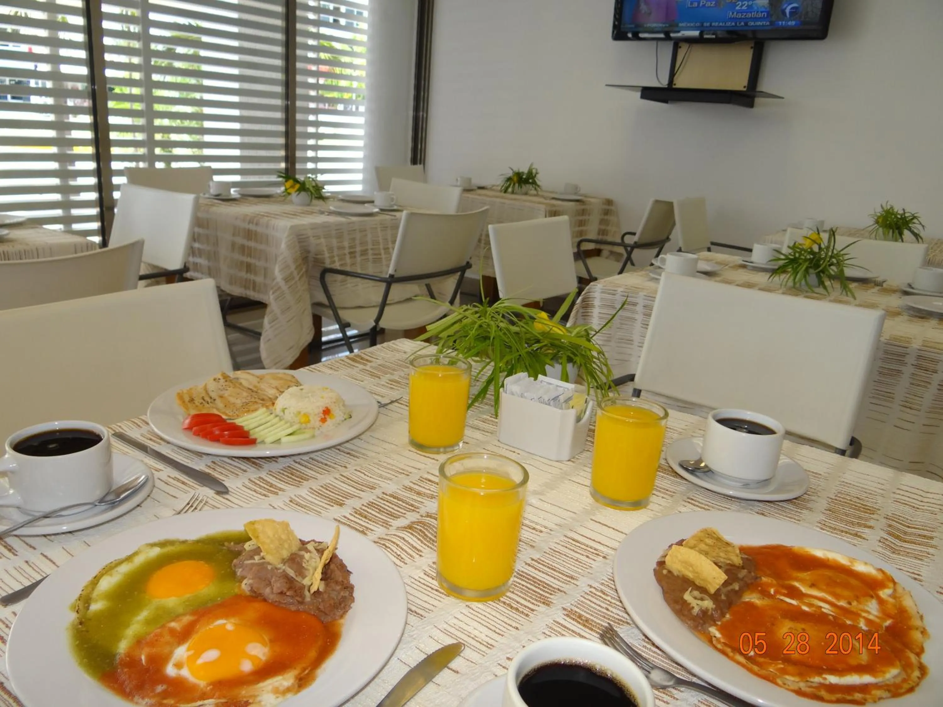 Buffet breakfast in Suites Gaby Cancun