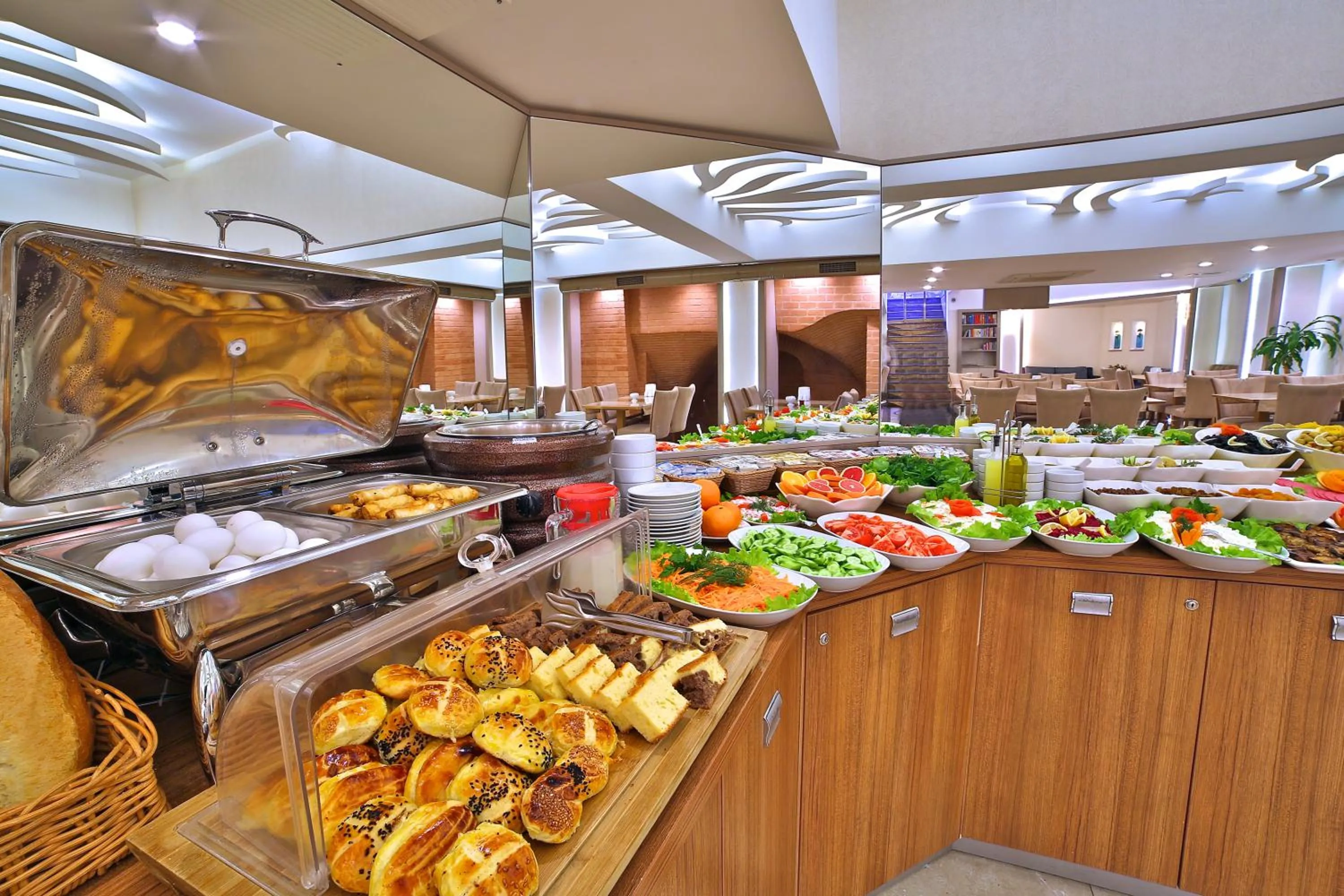 Restaurant/places to eat in Hotel Resitpasa Istanbul