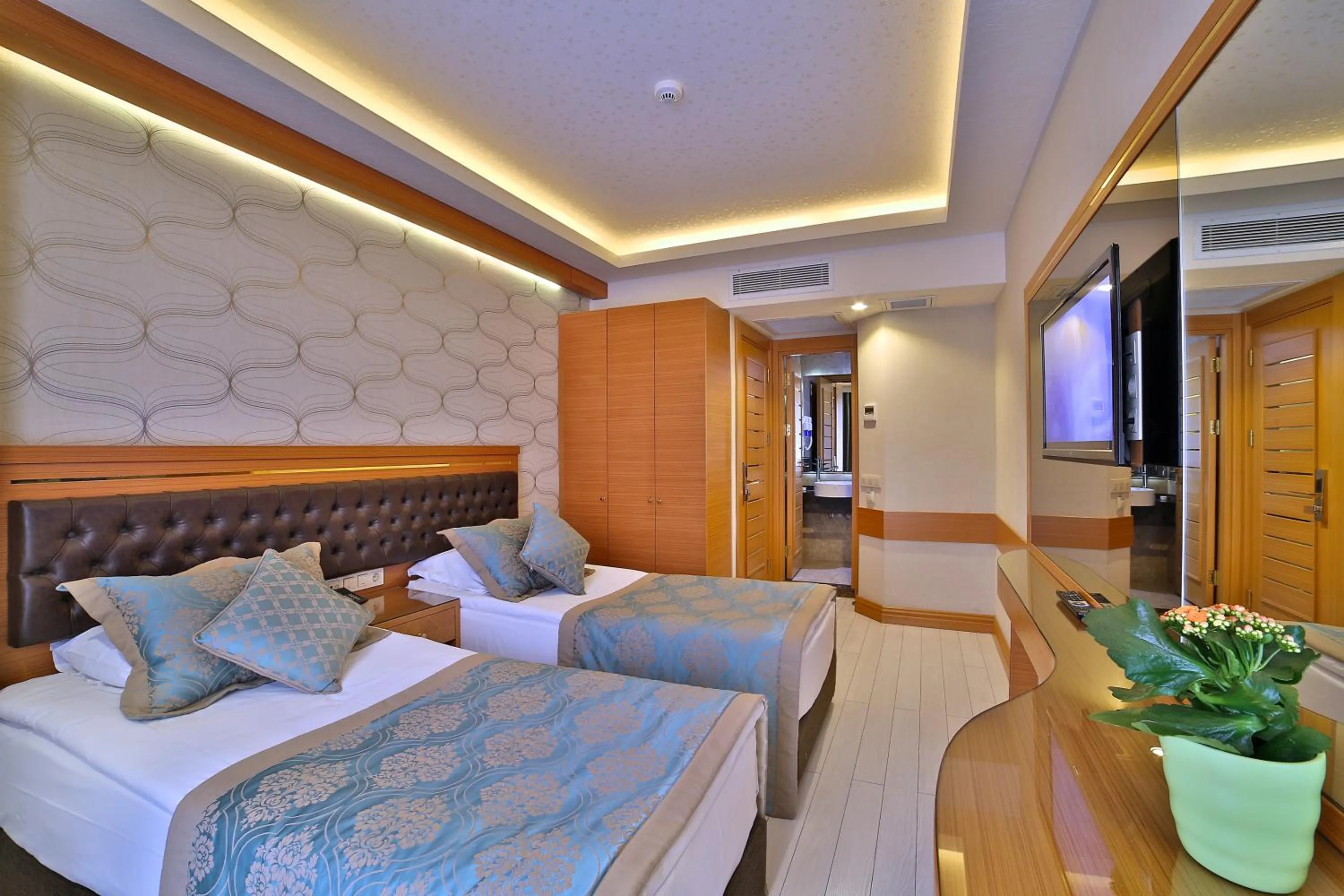 Bed in Hotel Resitpasa Istanbul