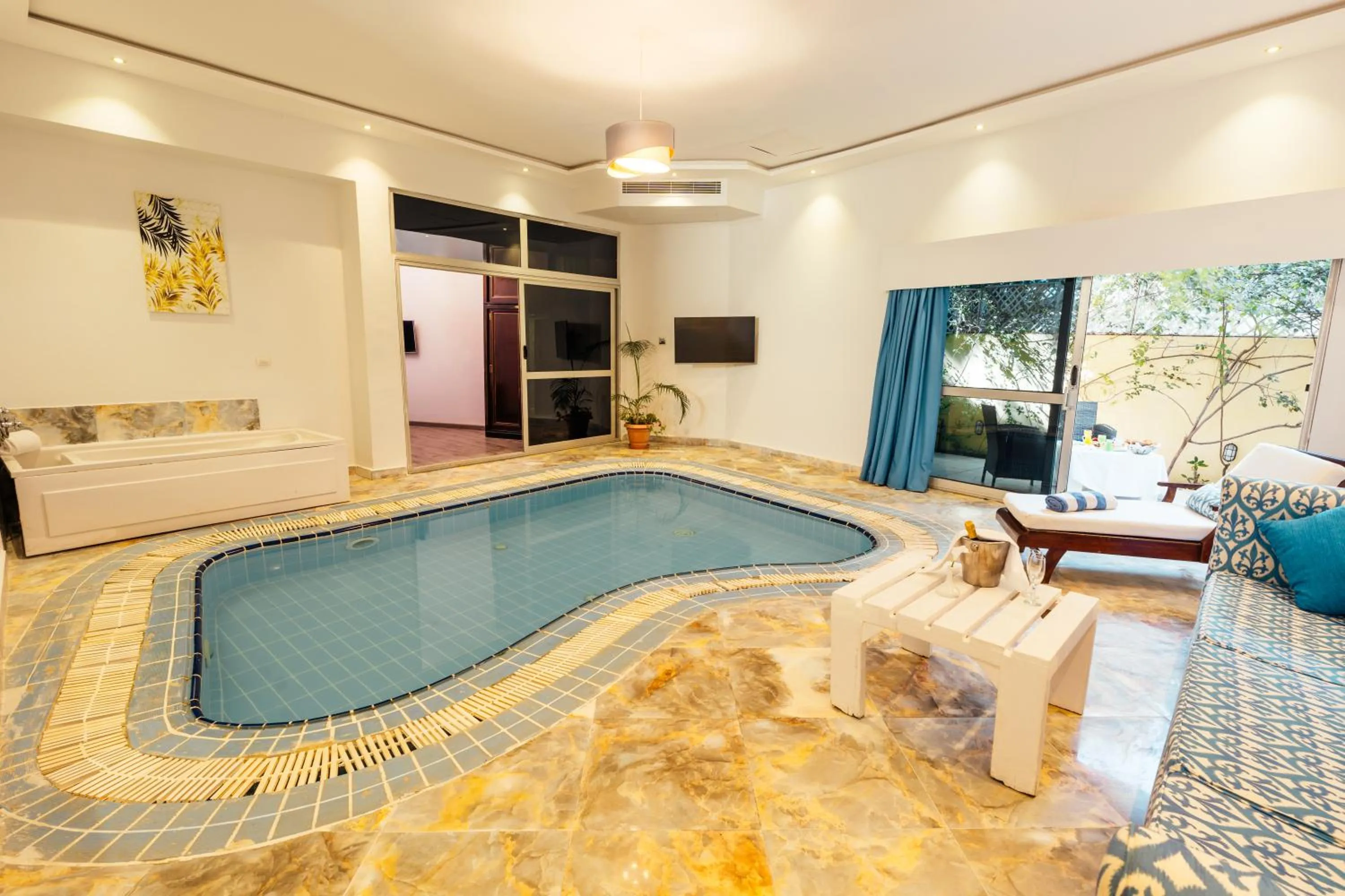 Pool view in Paradise Inn Beach Resort