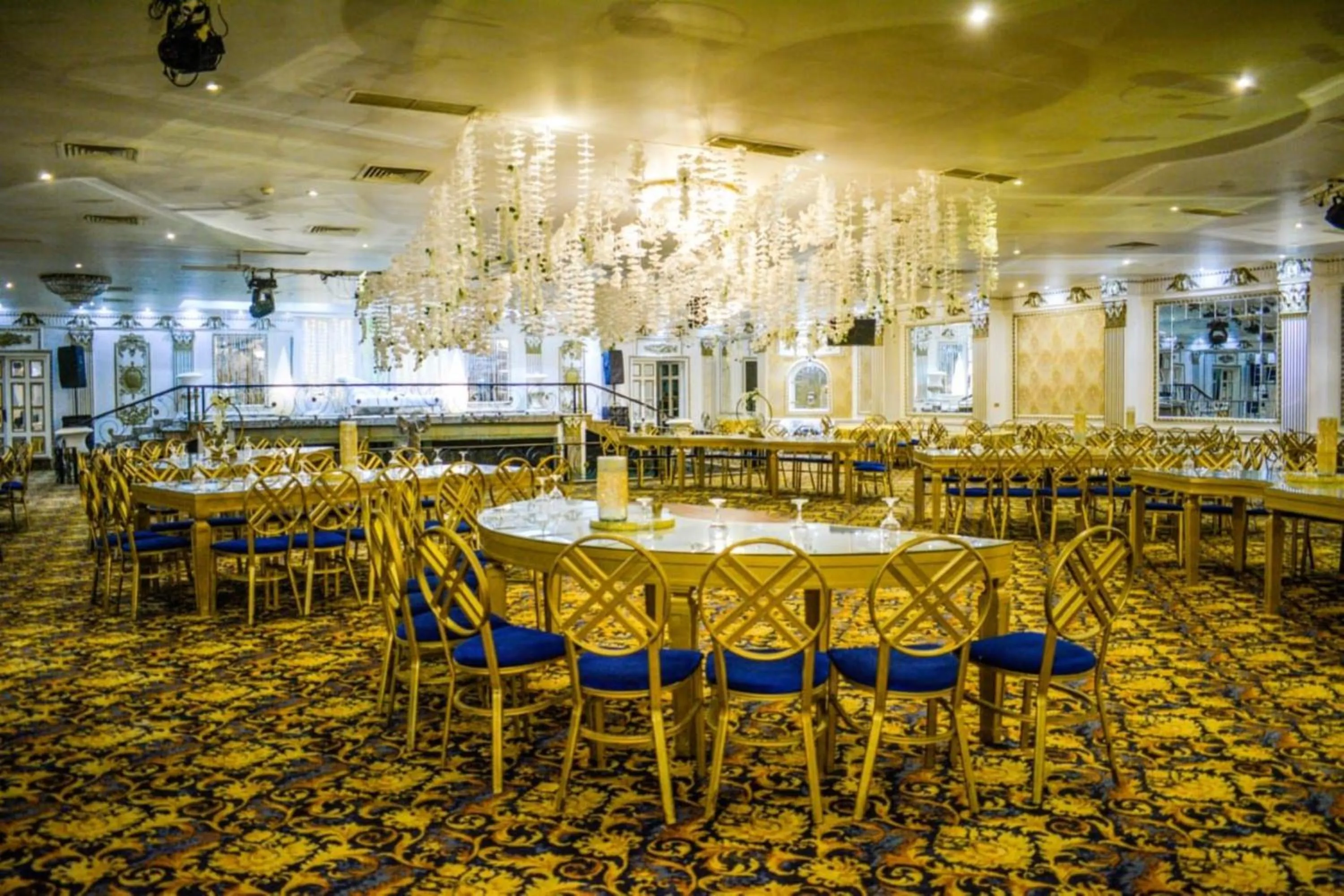 wedding in Paradise Inn Beach Resort