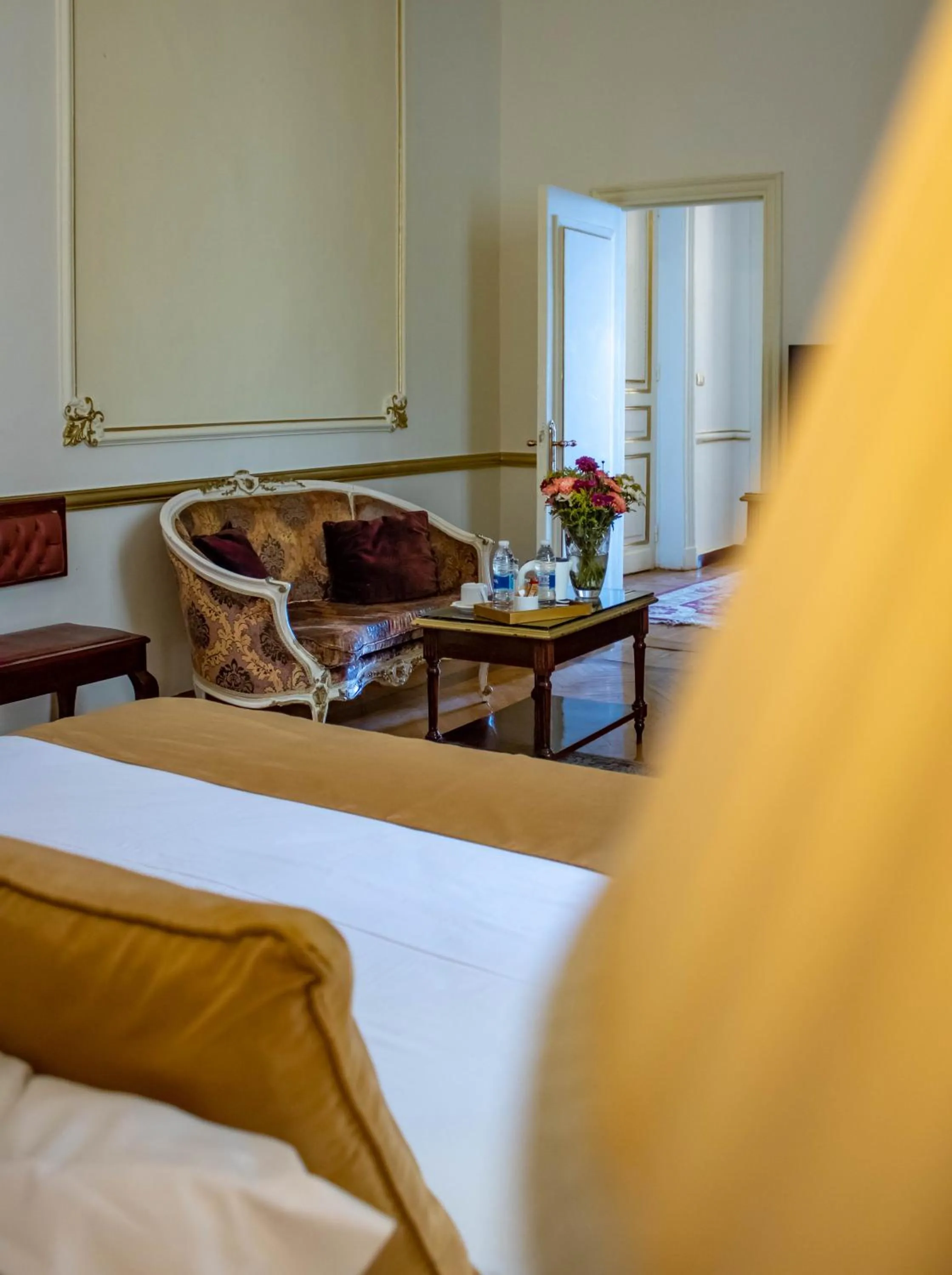 Living room, Bed in Windsor Palace Luxury Heritage Hotel Since 1906 by Paradise Inn Group