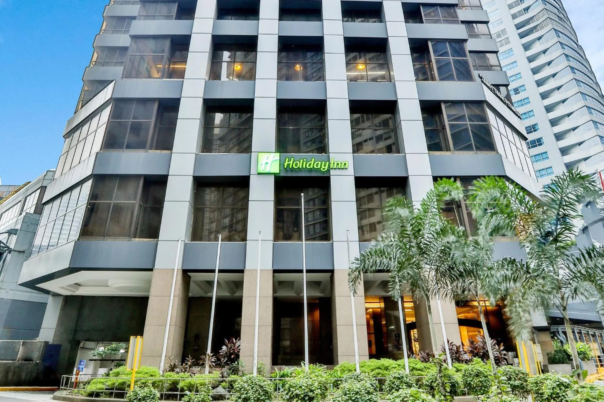 Property building in Holiday Inn & Suites Manila Galleria by IHG