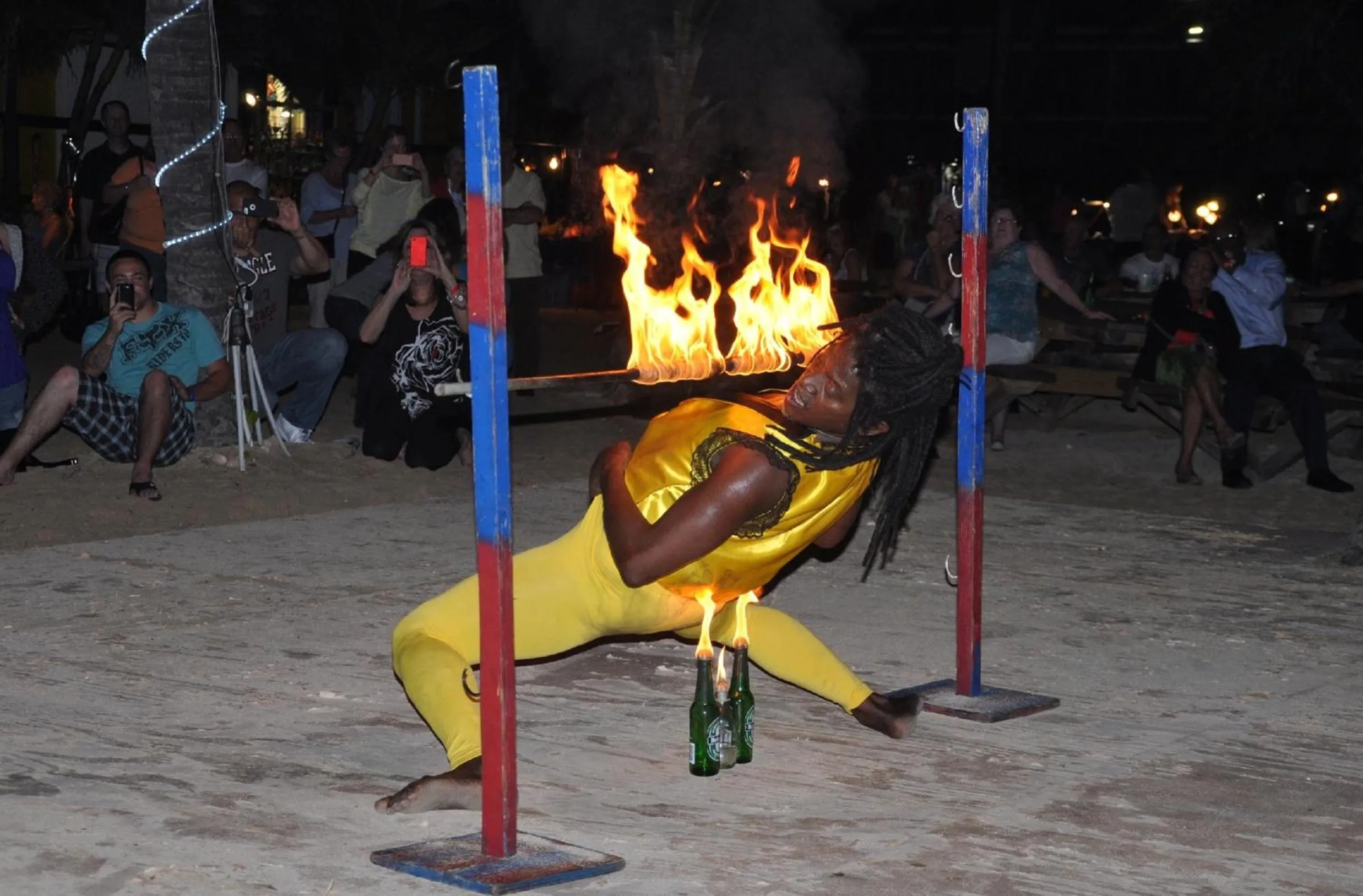 Evening entertainment in Bolongo Bay Beach Resort All Inclusive