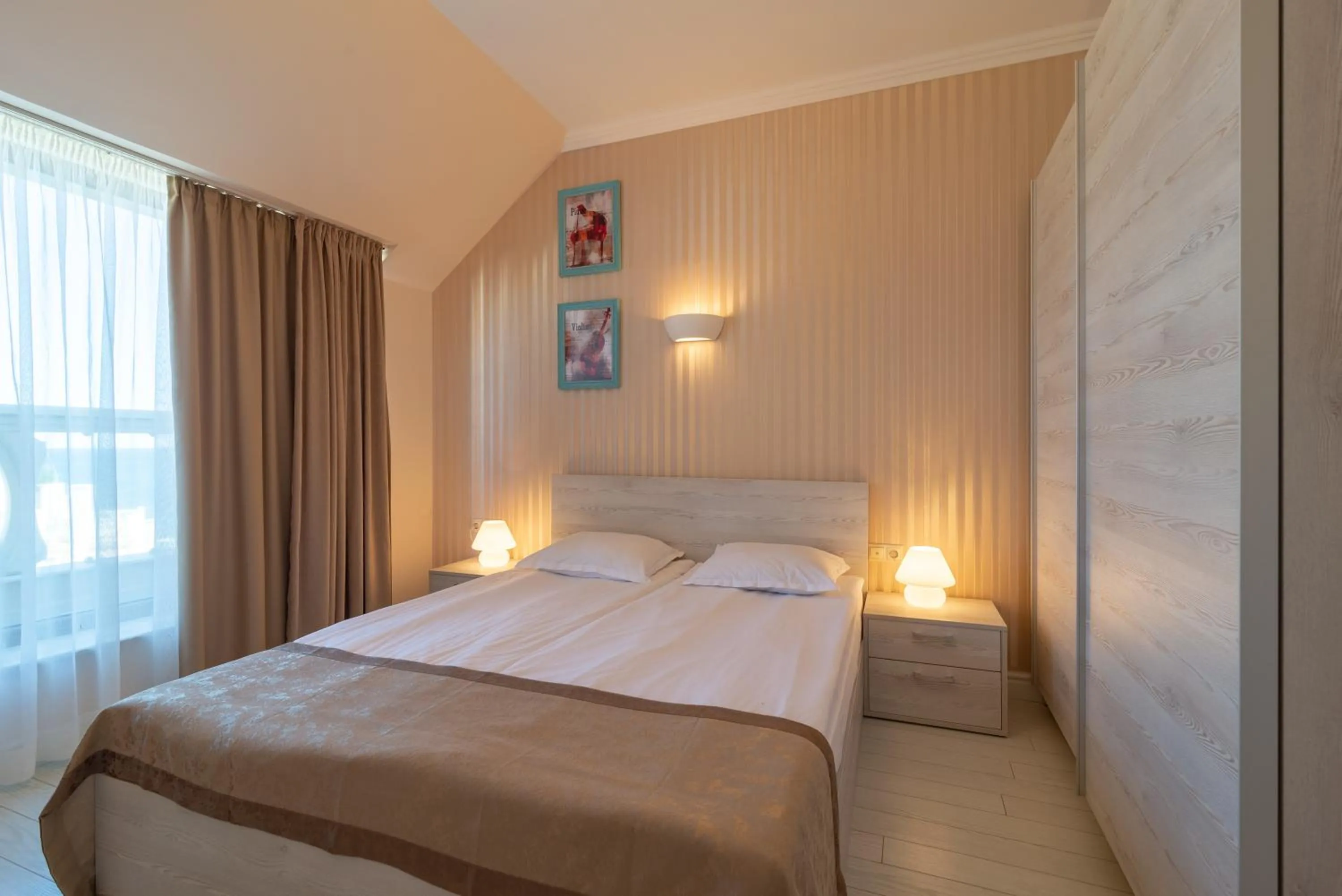 Bed in La Mer Residence