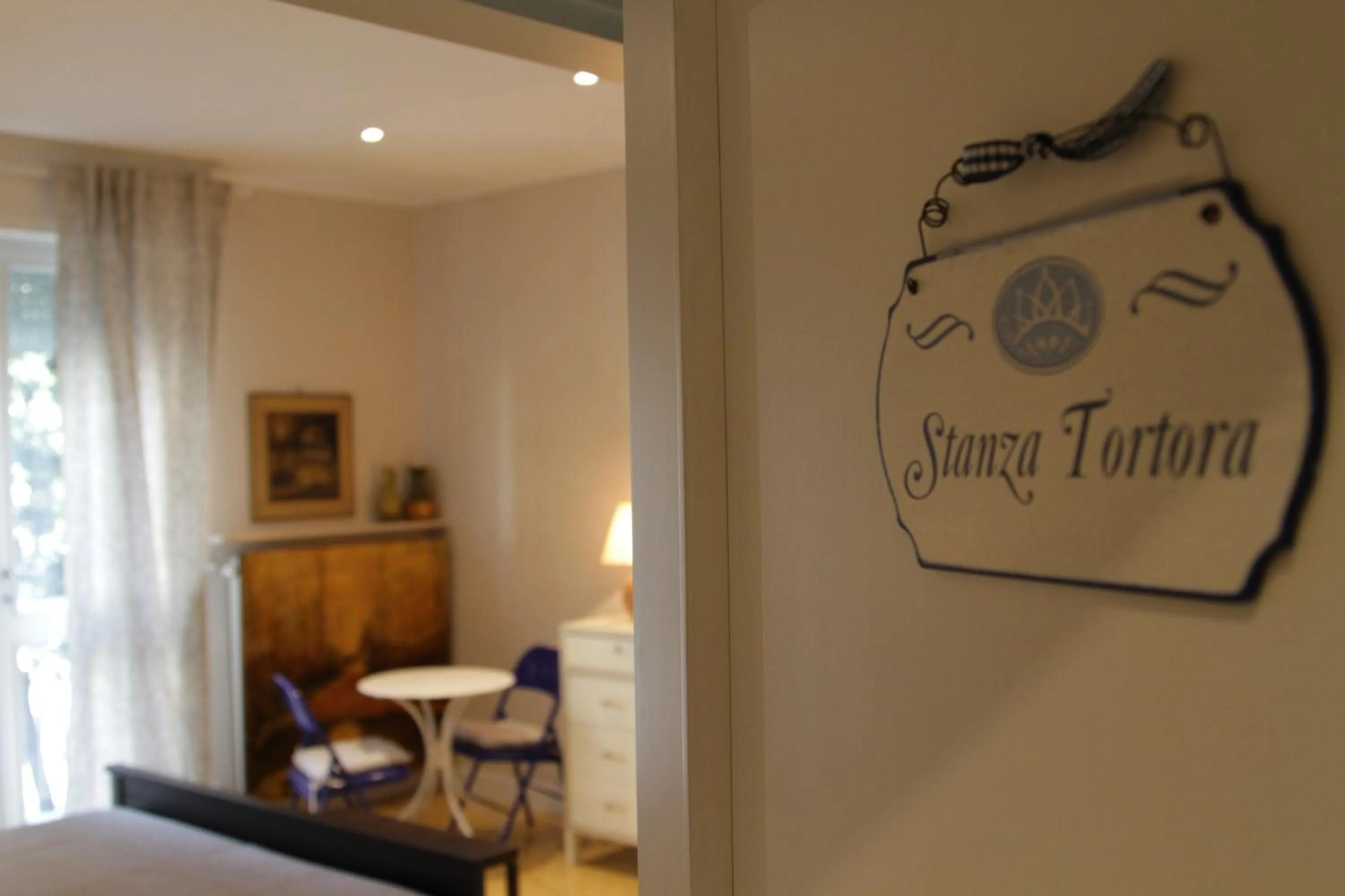 Decorative detail in B&B I Propilei di San Girolamo