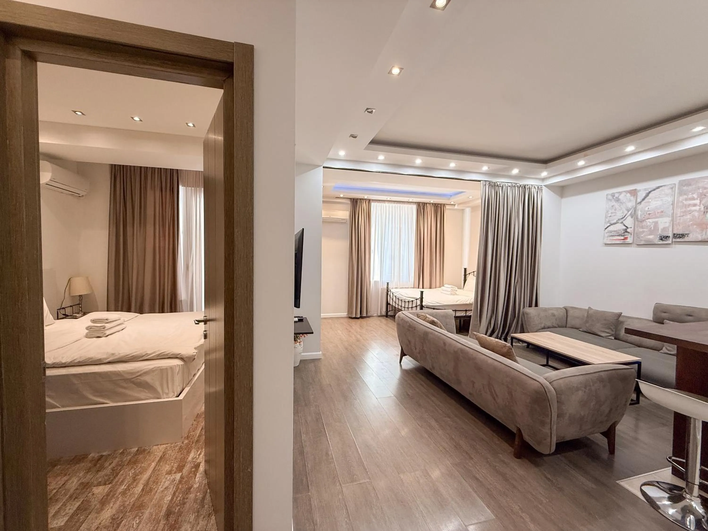 Bed in Maxela Apartments