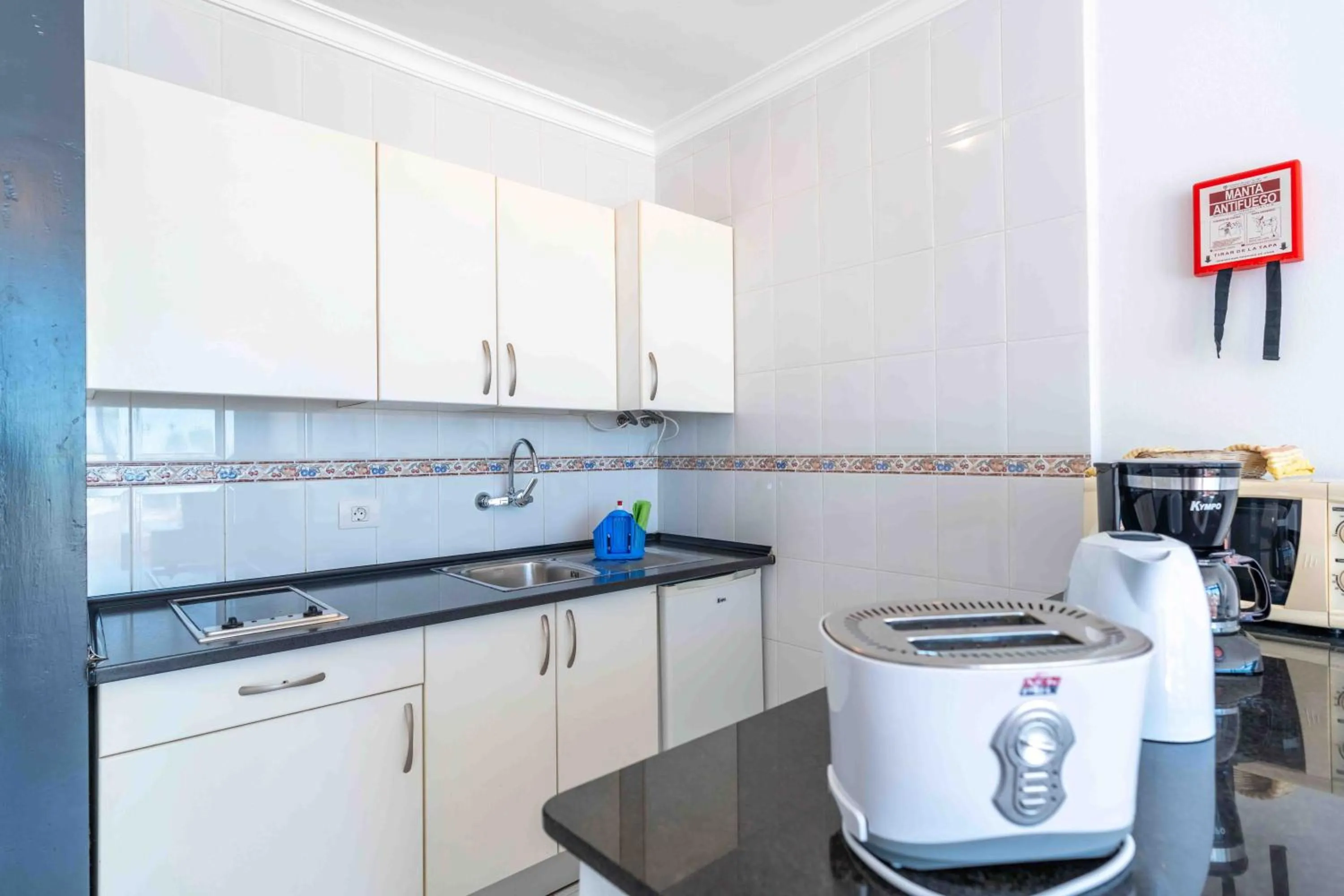 kitchen in Apartamentos Jable Bermudas