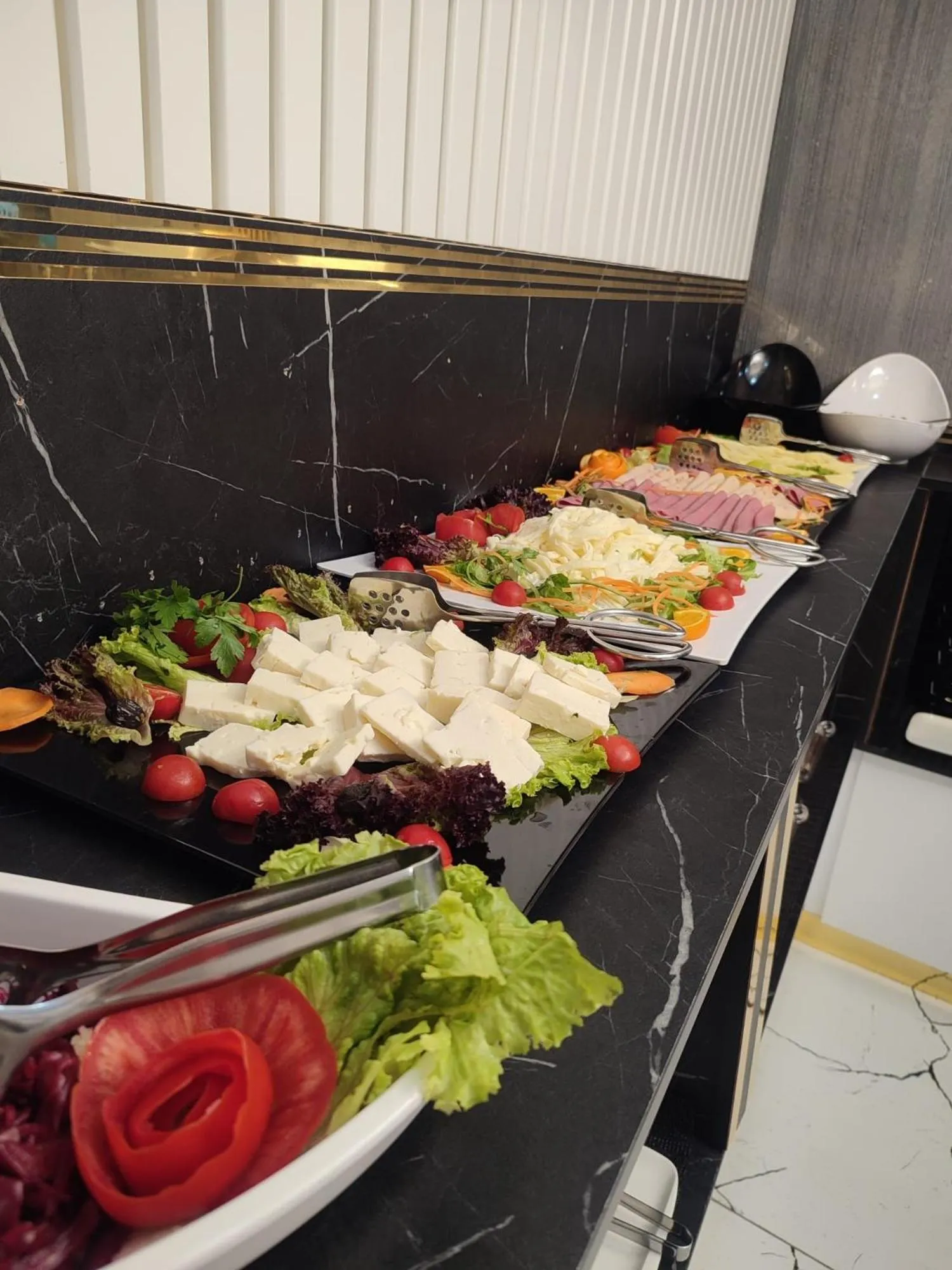 Breakfast in Hotel California