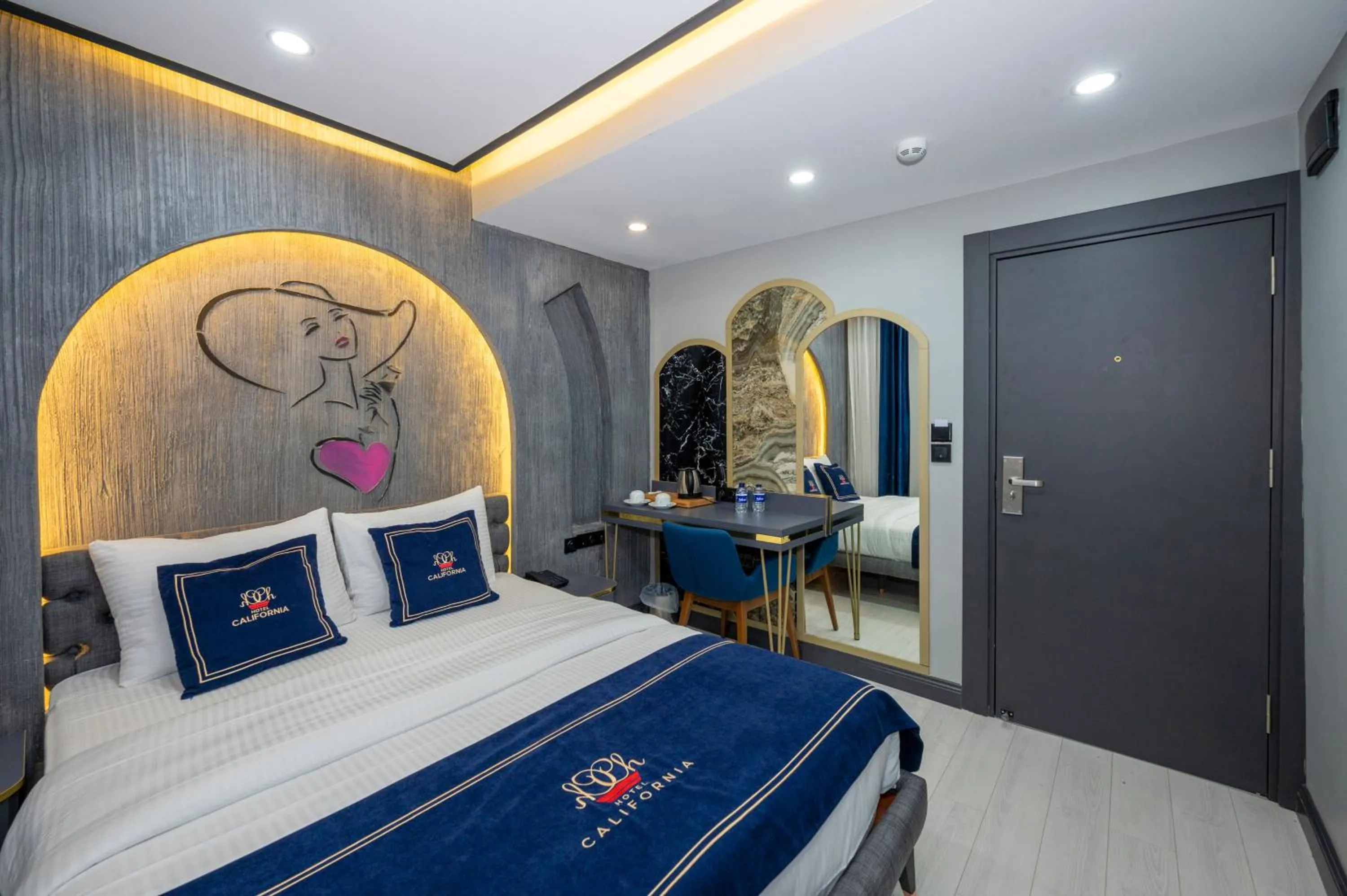 Bed in Hotel California