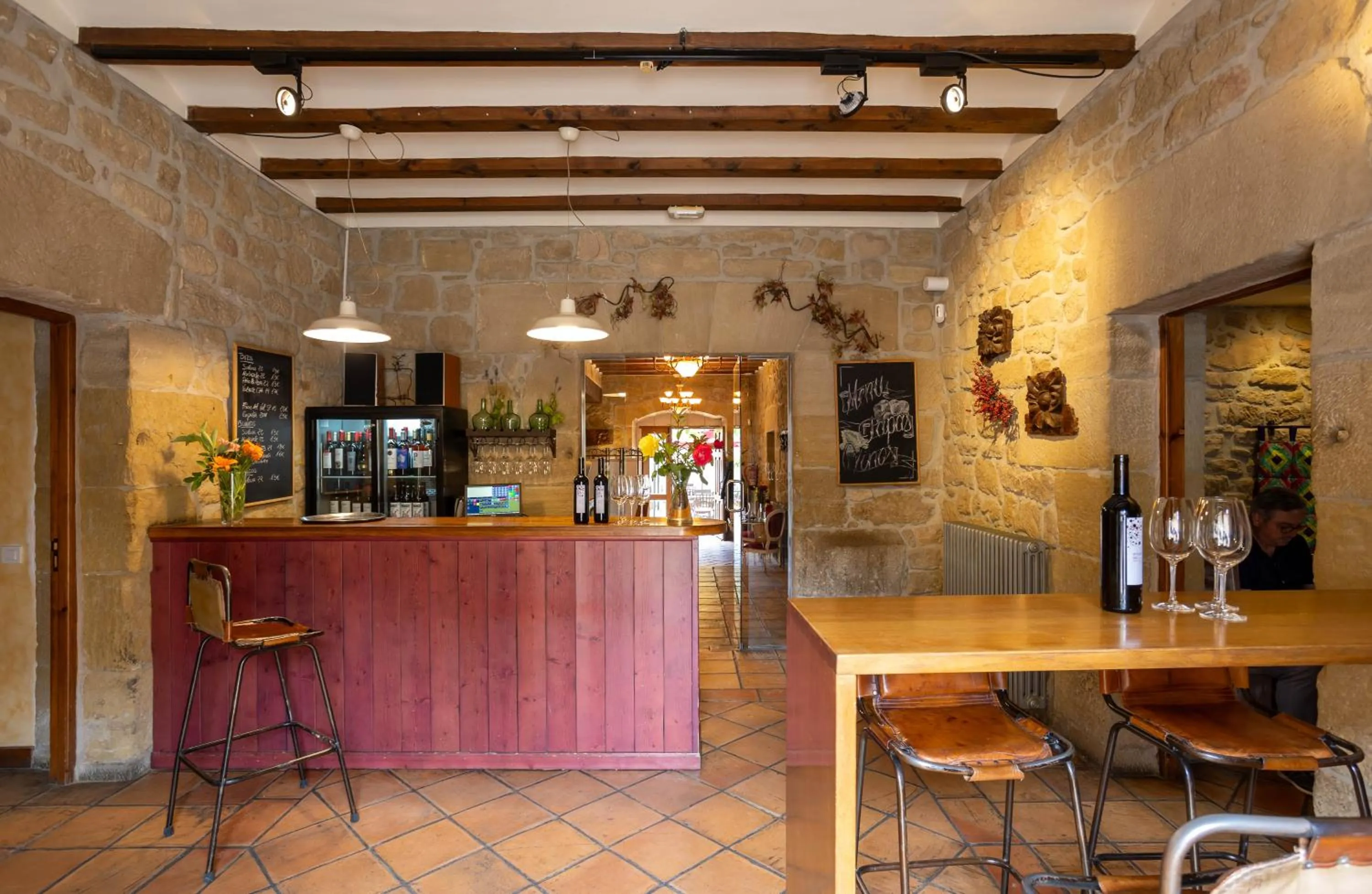 Lounge or bar in Hotel Villa de Ábalos