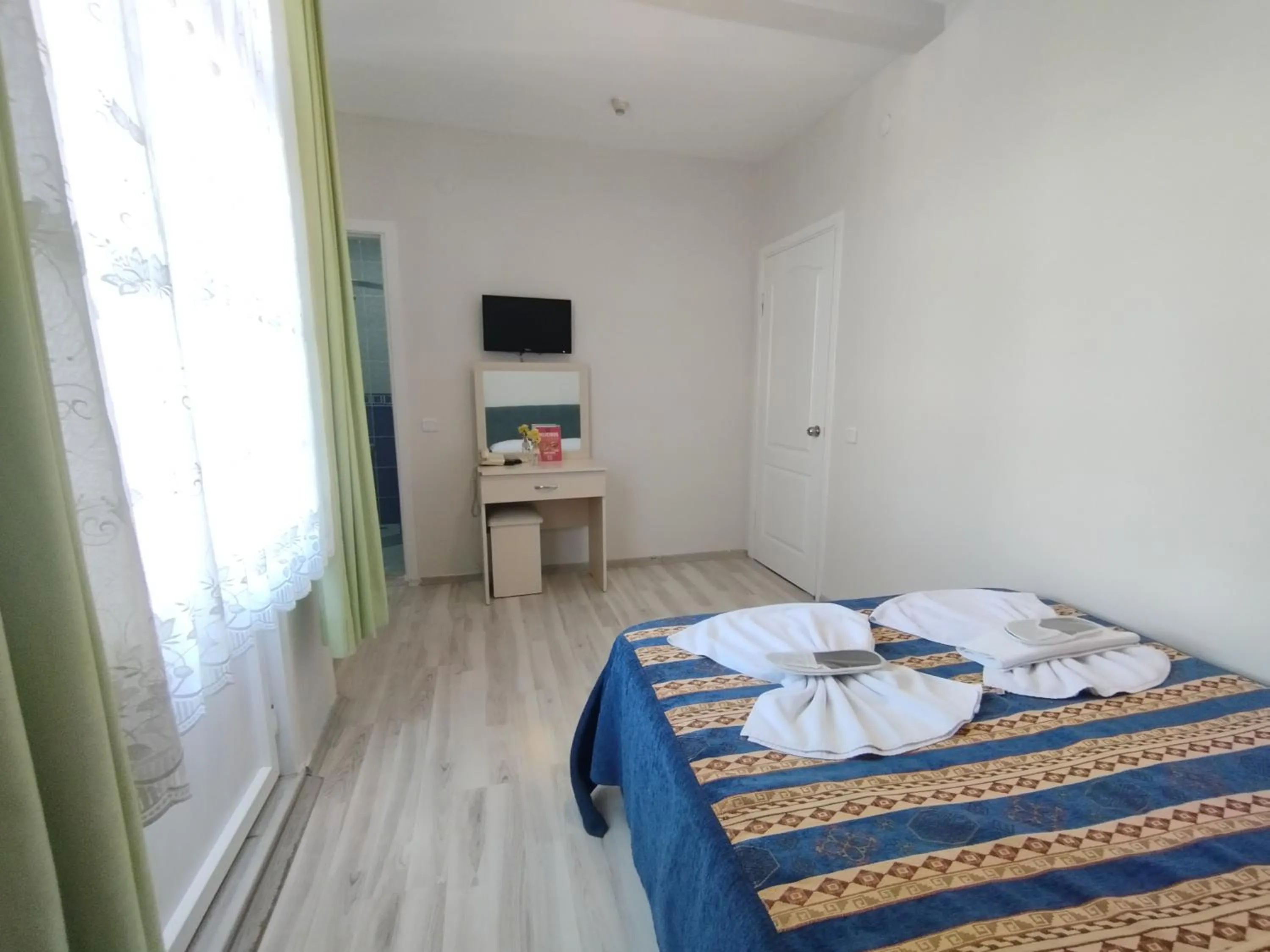 Bed in Anadolu Hotel