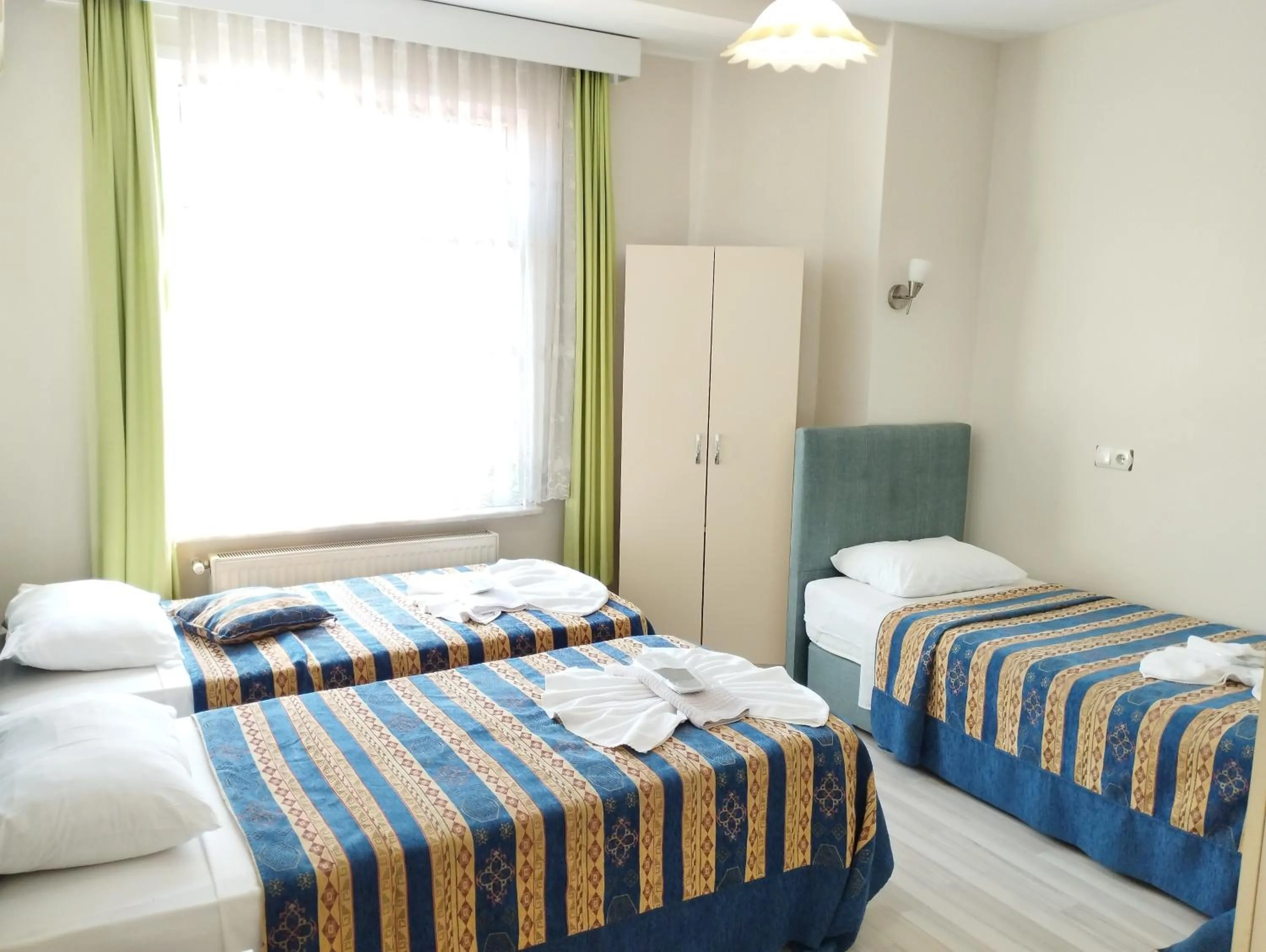 Bed in Anadolu Hotel