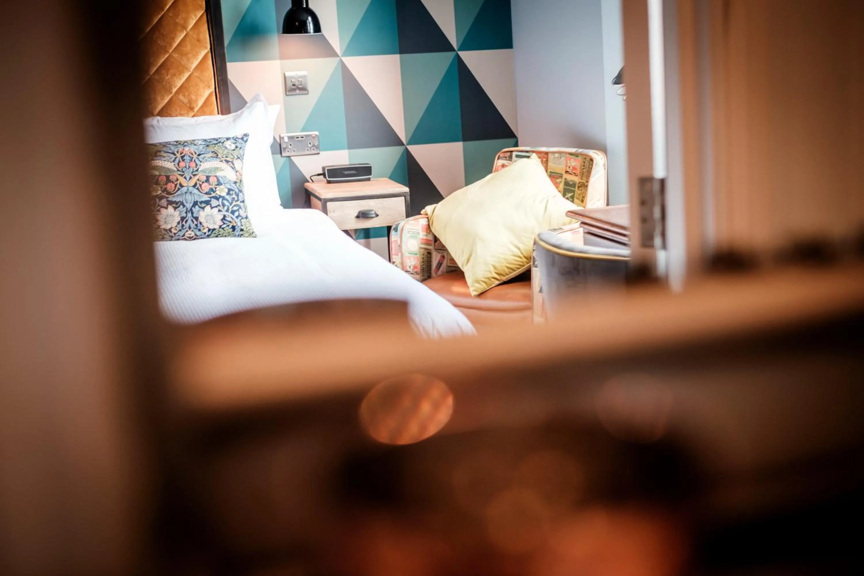 Decorative detail, Bed in The Queen's Head