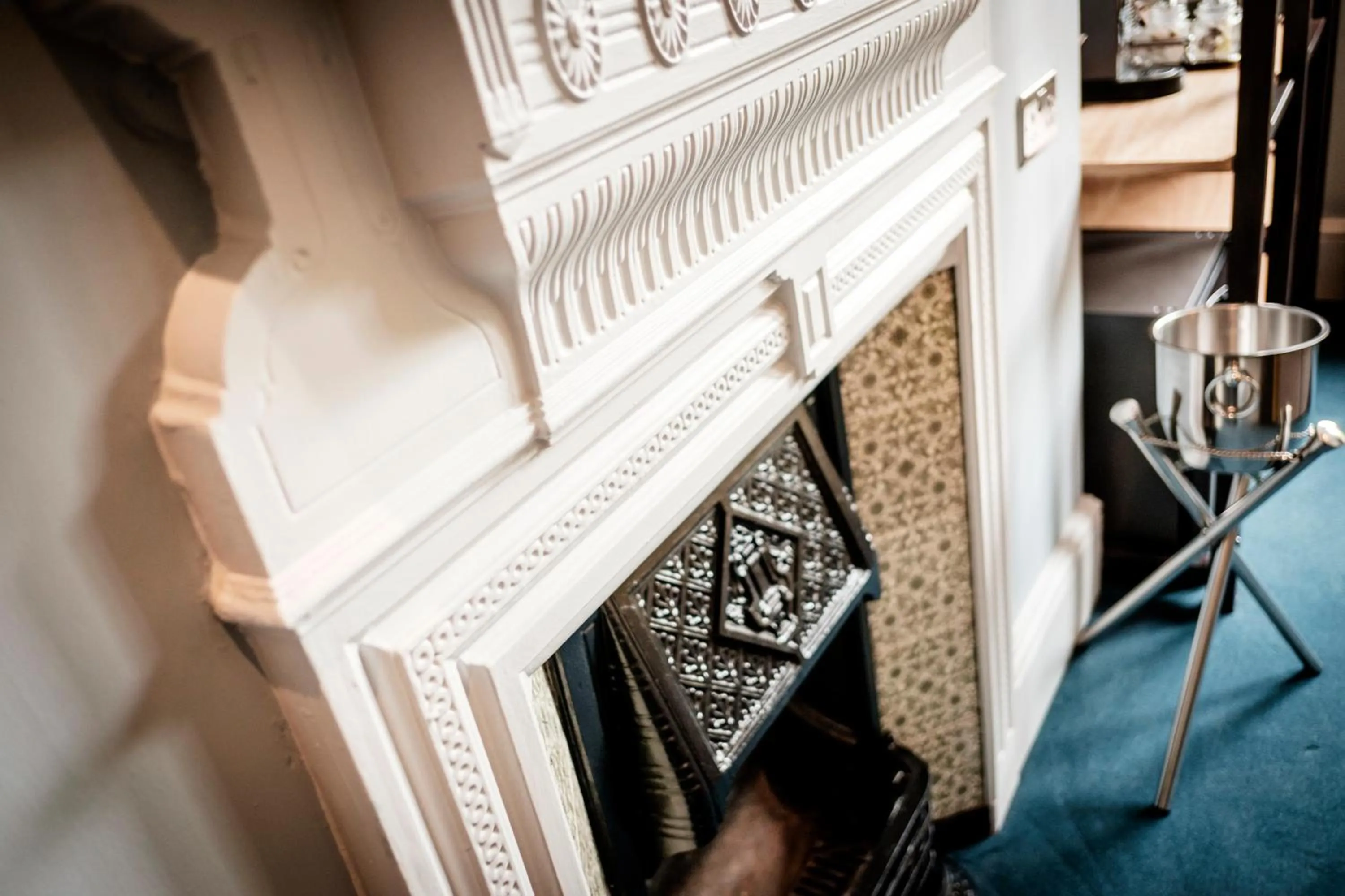 Decorative detail in The Queen's Head