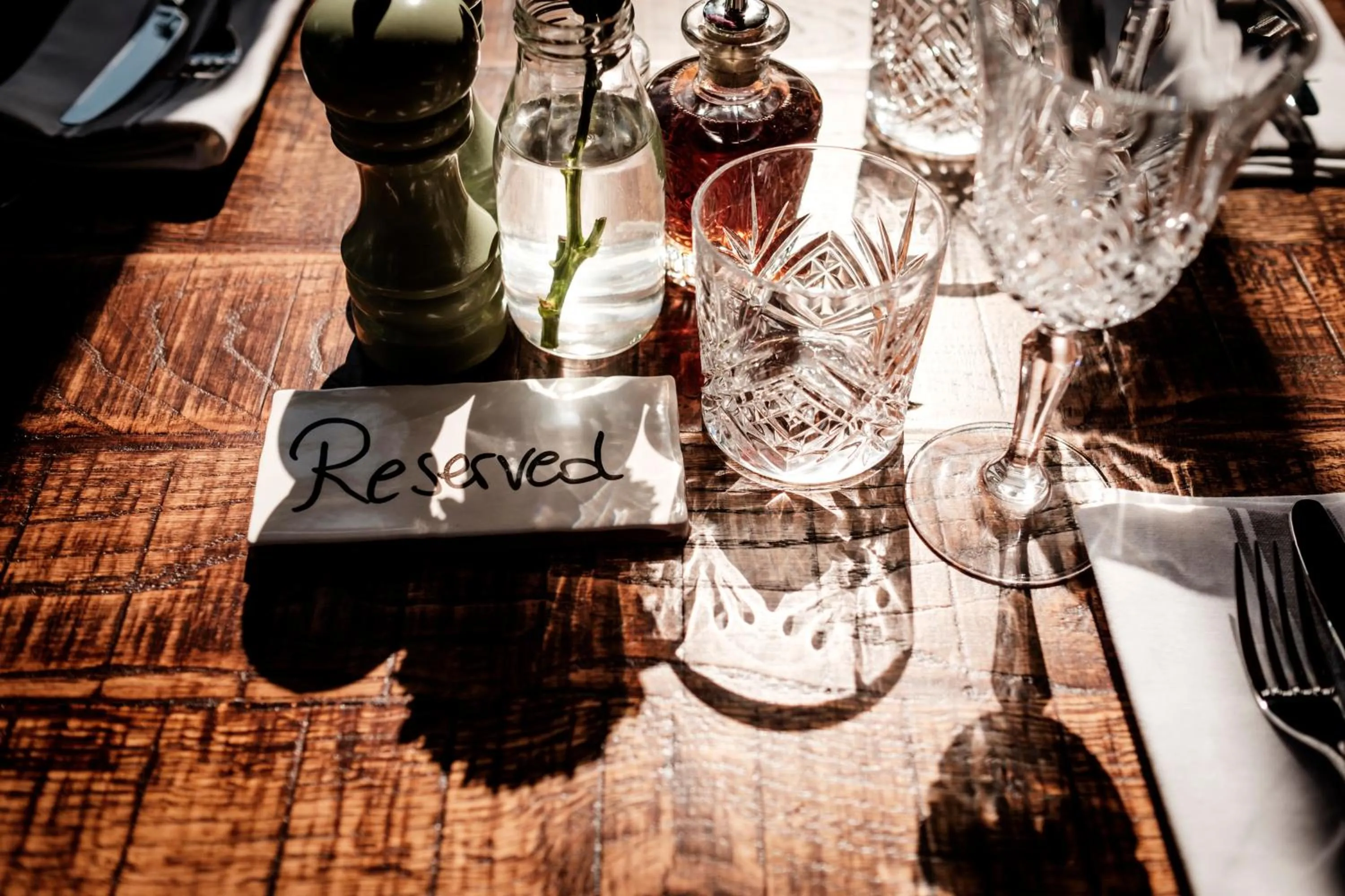 Restaurant/places to eat in The Queen's Head