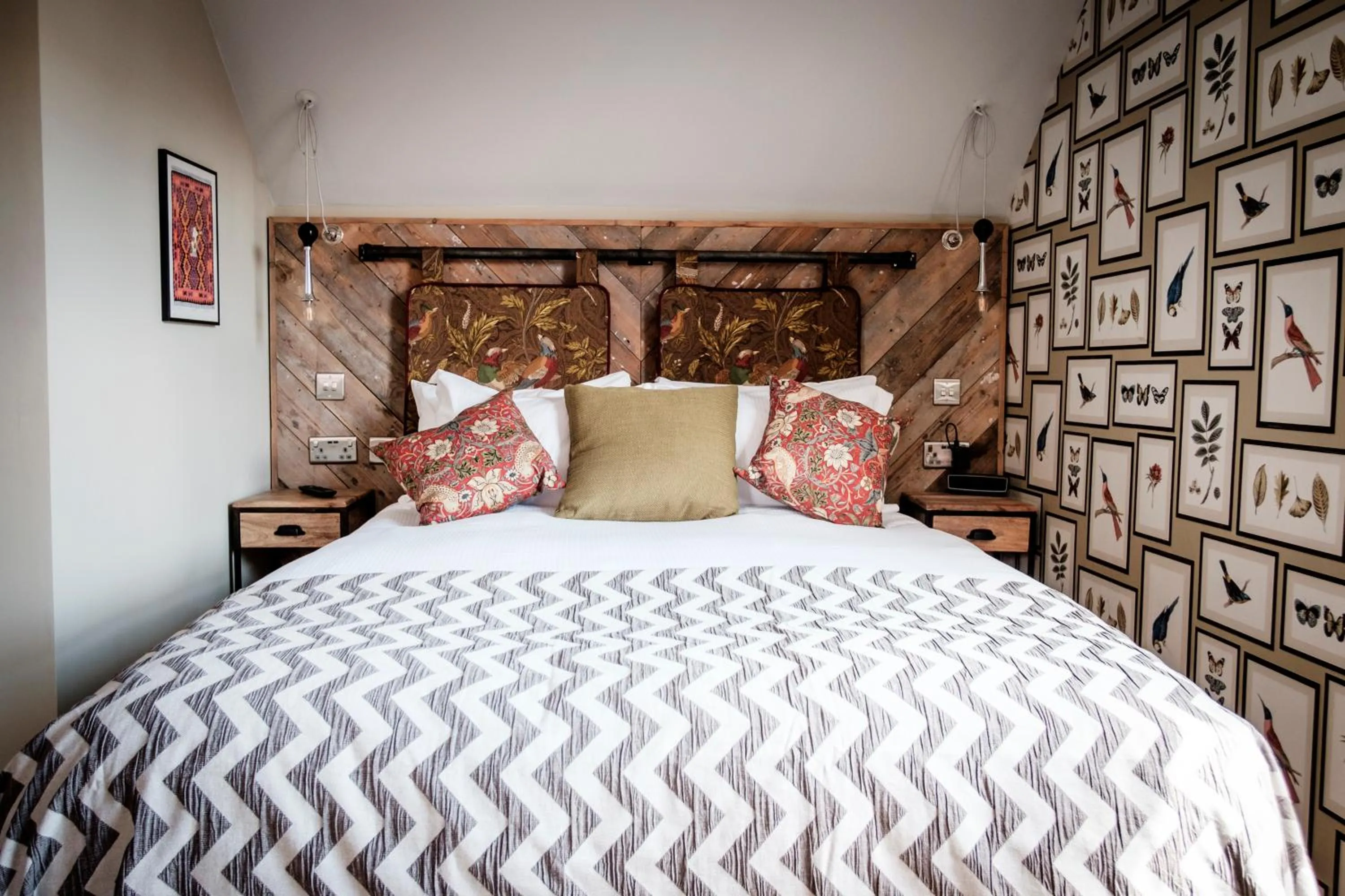 Bed in The Queen's Head