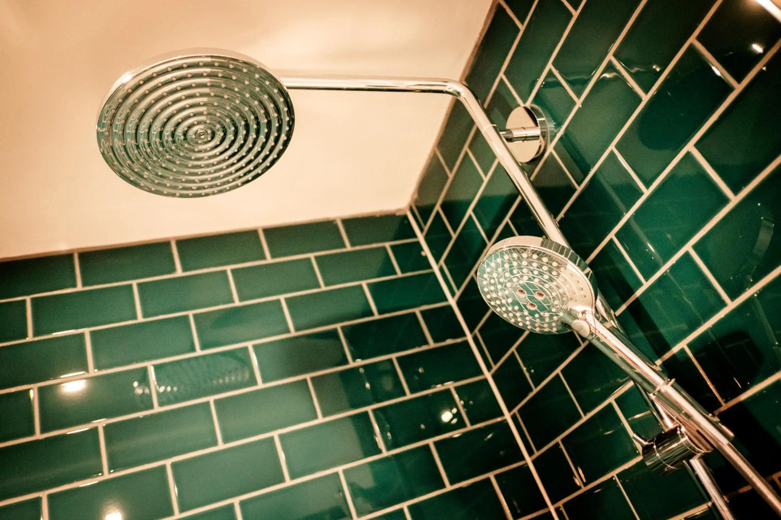 Bathroom in The Queen's Head