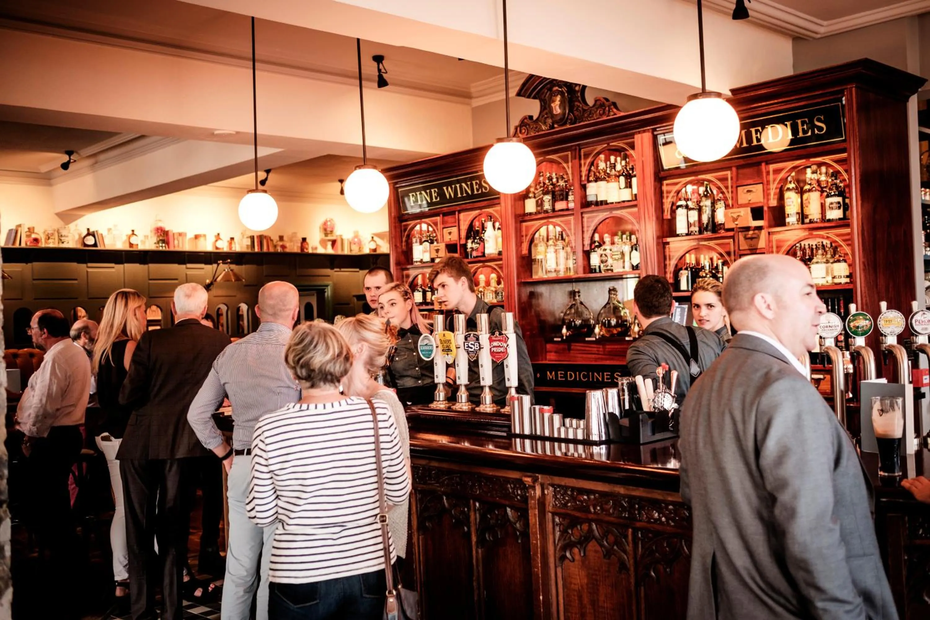 Lounge or bar in The Queen's Head