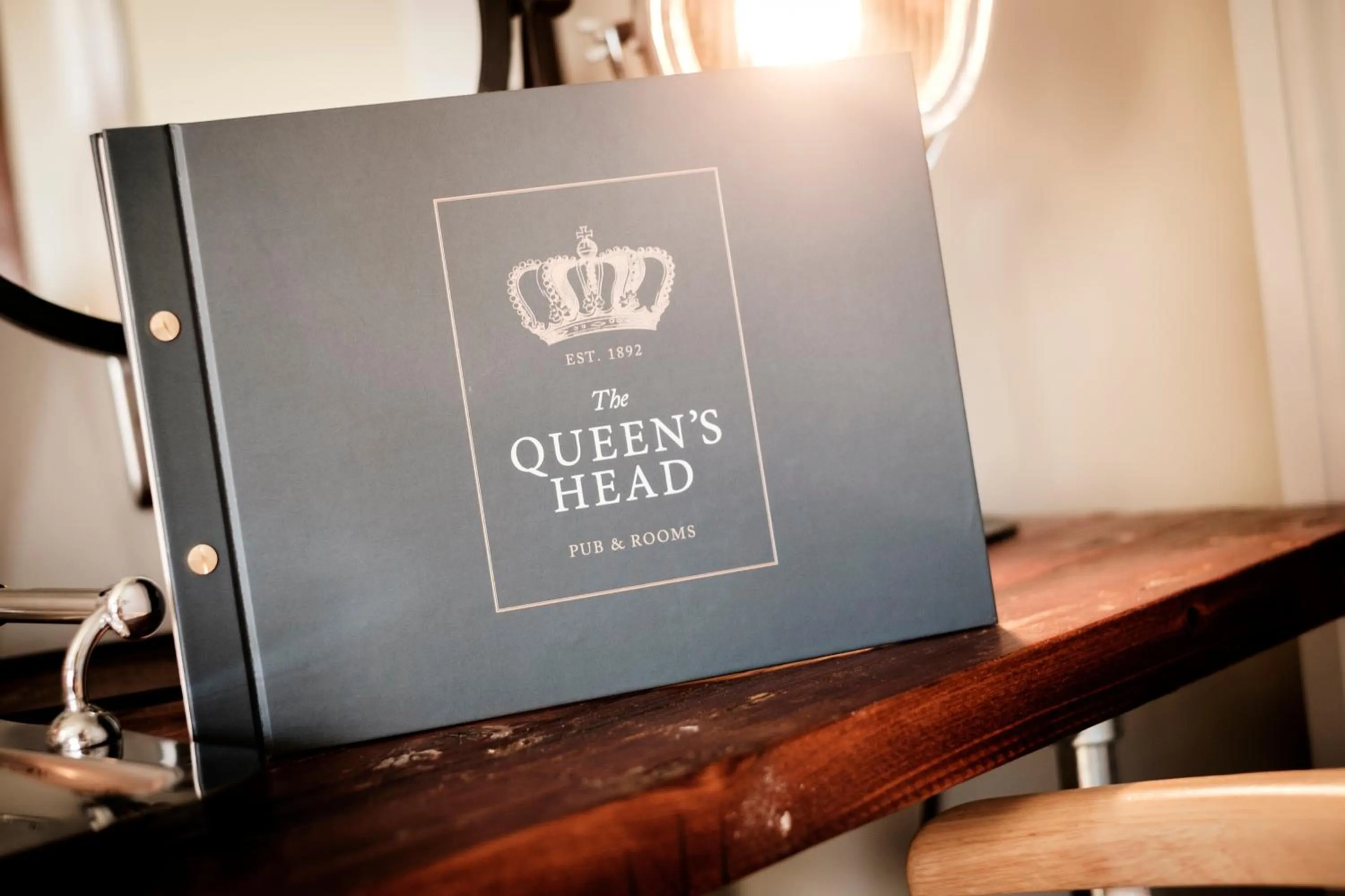 Decorative detail in The Queen's Head