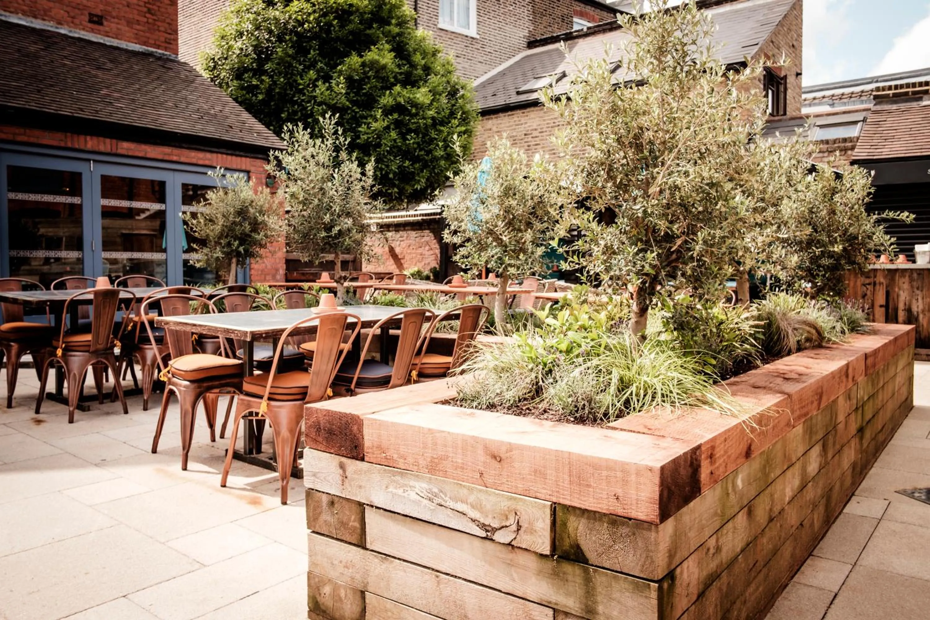 Garden in The Queen's Head