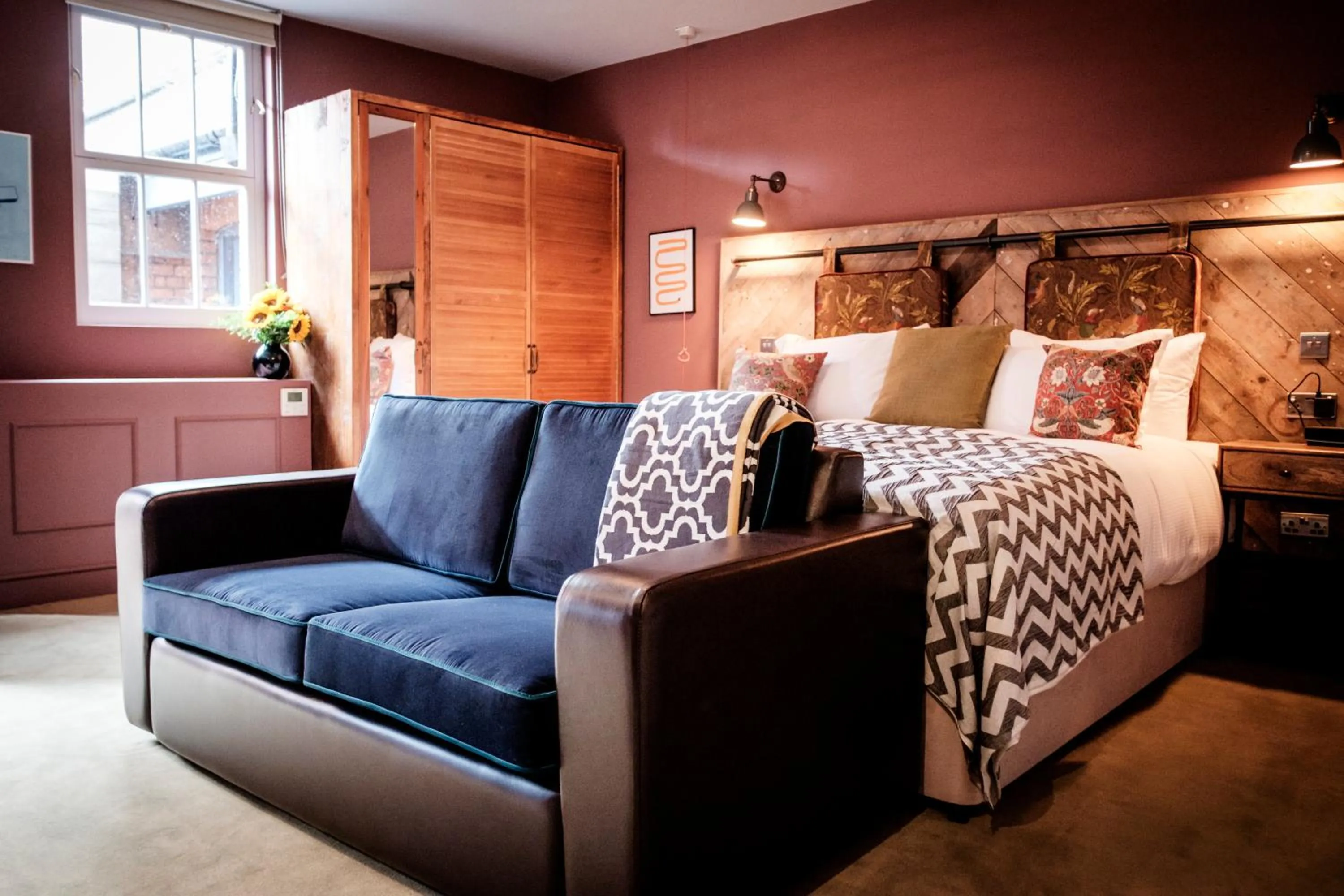 Other in The Queen's Head