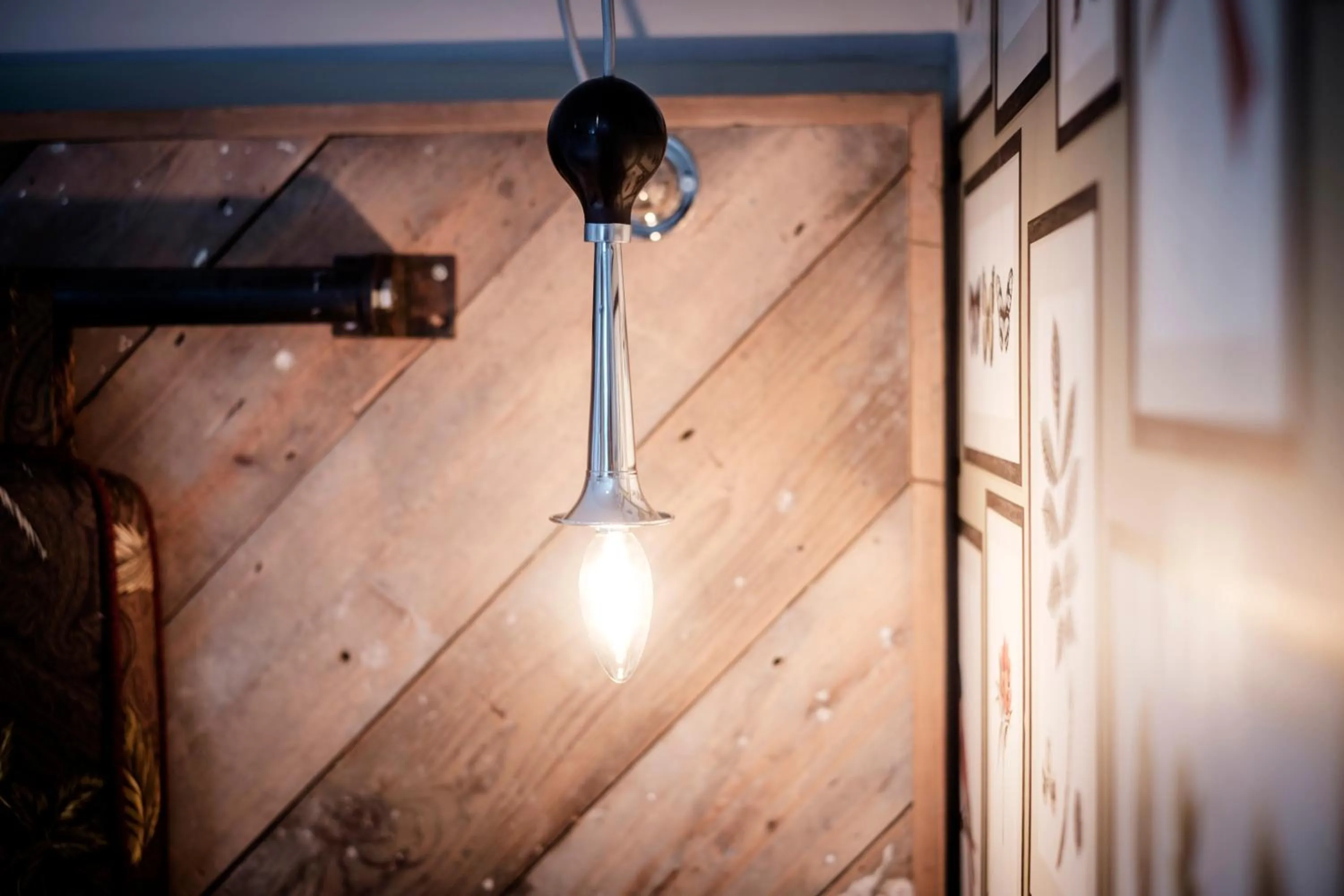 Decorative detail in The Queen's Head