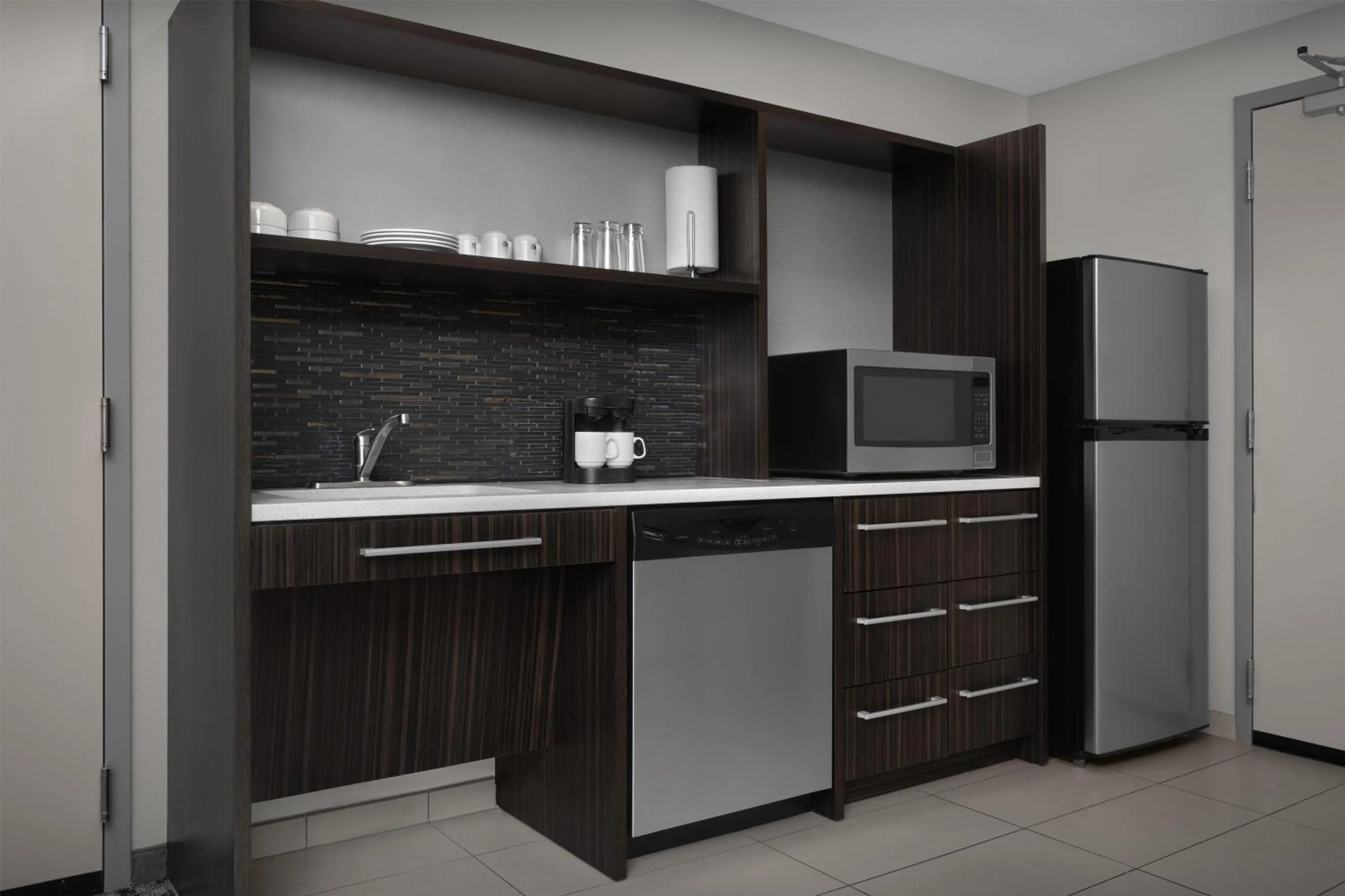 Kitchen or kitchenette in Home2 Suites by Hilton Arundel Mills BWI Airport