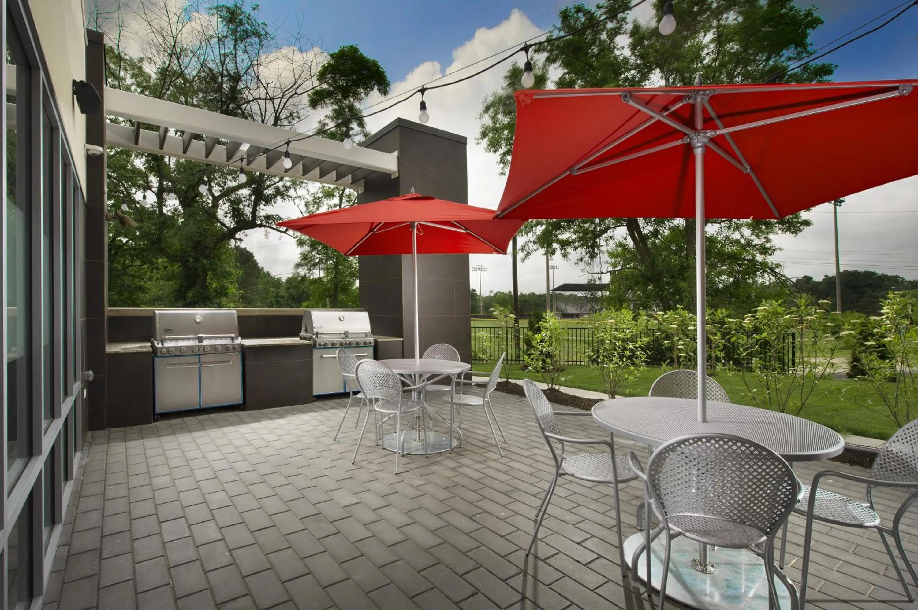 Patio in Home2 Suites by Hilton Arundel Mills BWI Airport