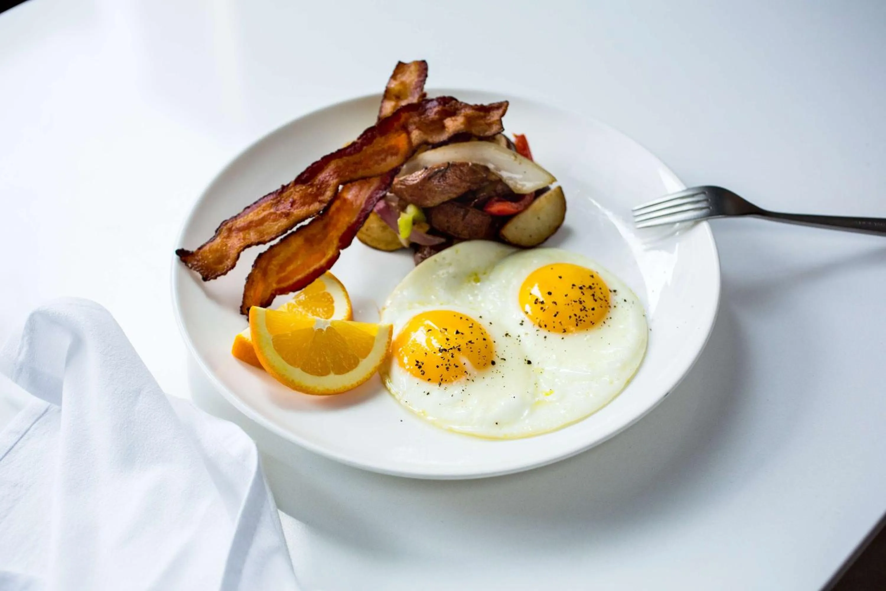 Dining area in Hilton Brooklyn New York - Newly Renovated