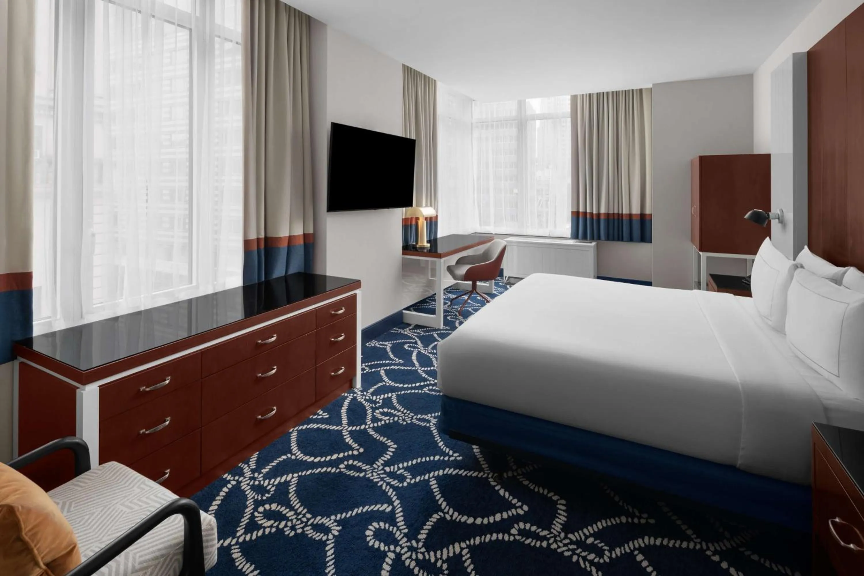 Bed in Hilton Brooklyn New York - Newly Renovated