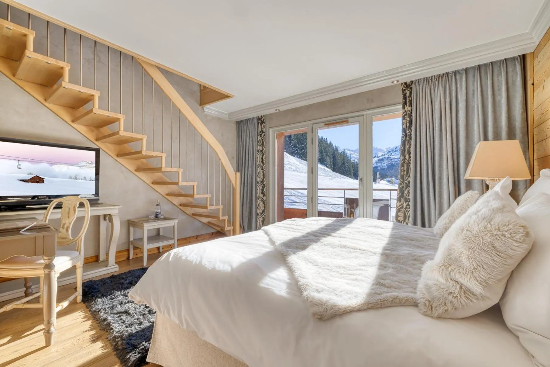 Bed in Hôtel l'Hélios