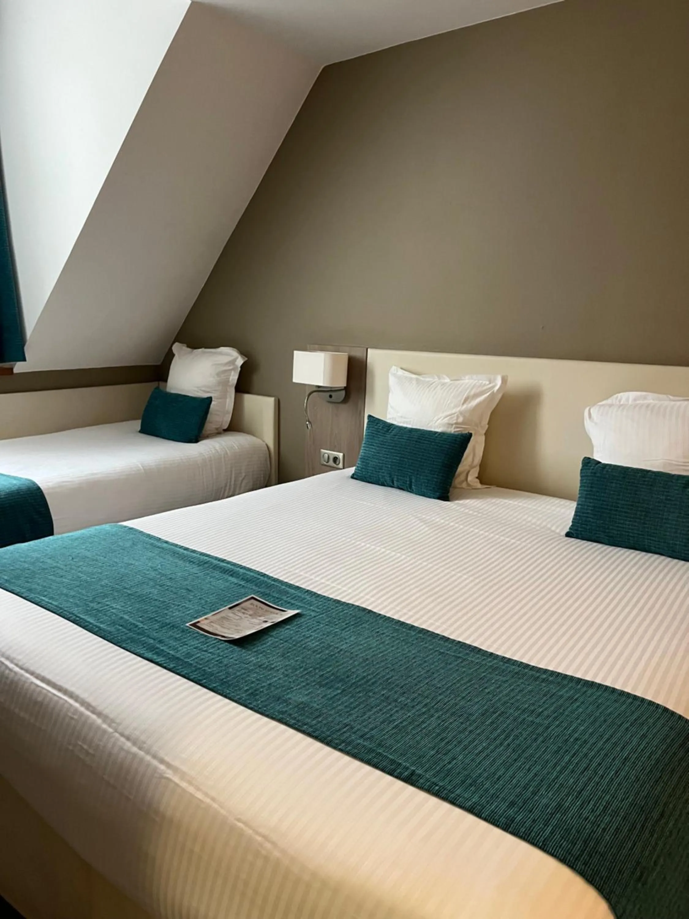 Bed in Hotel Normandy